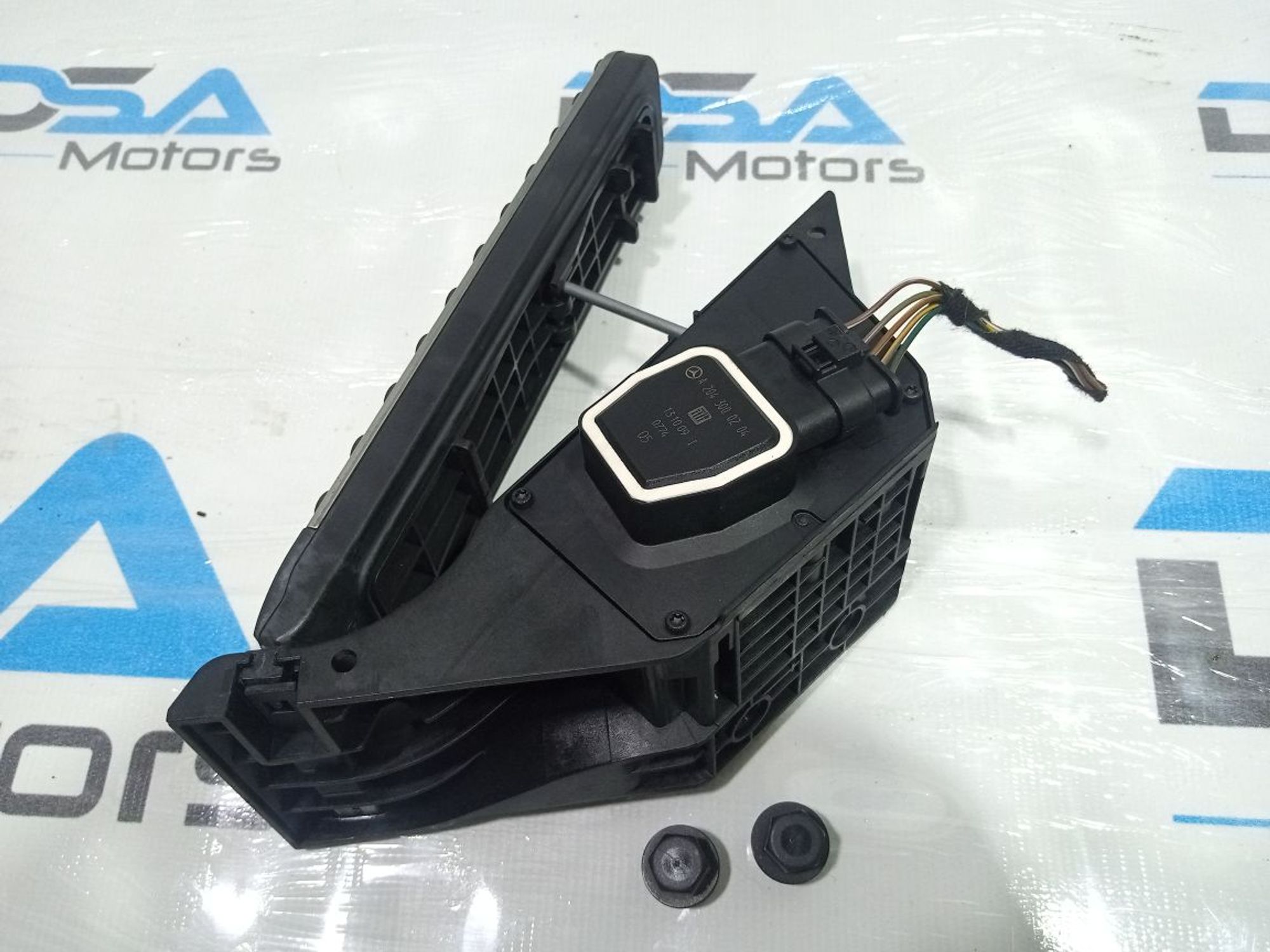 https://ycs.partsauto.market/partsauto-images/thmbs/userImages/b7628e092085f1f91467af1afb6e7630/part/95a3dd9f-29ea-4be6-b7e4-243b71de65be_1749581421035.jpg