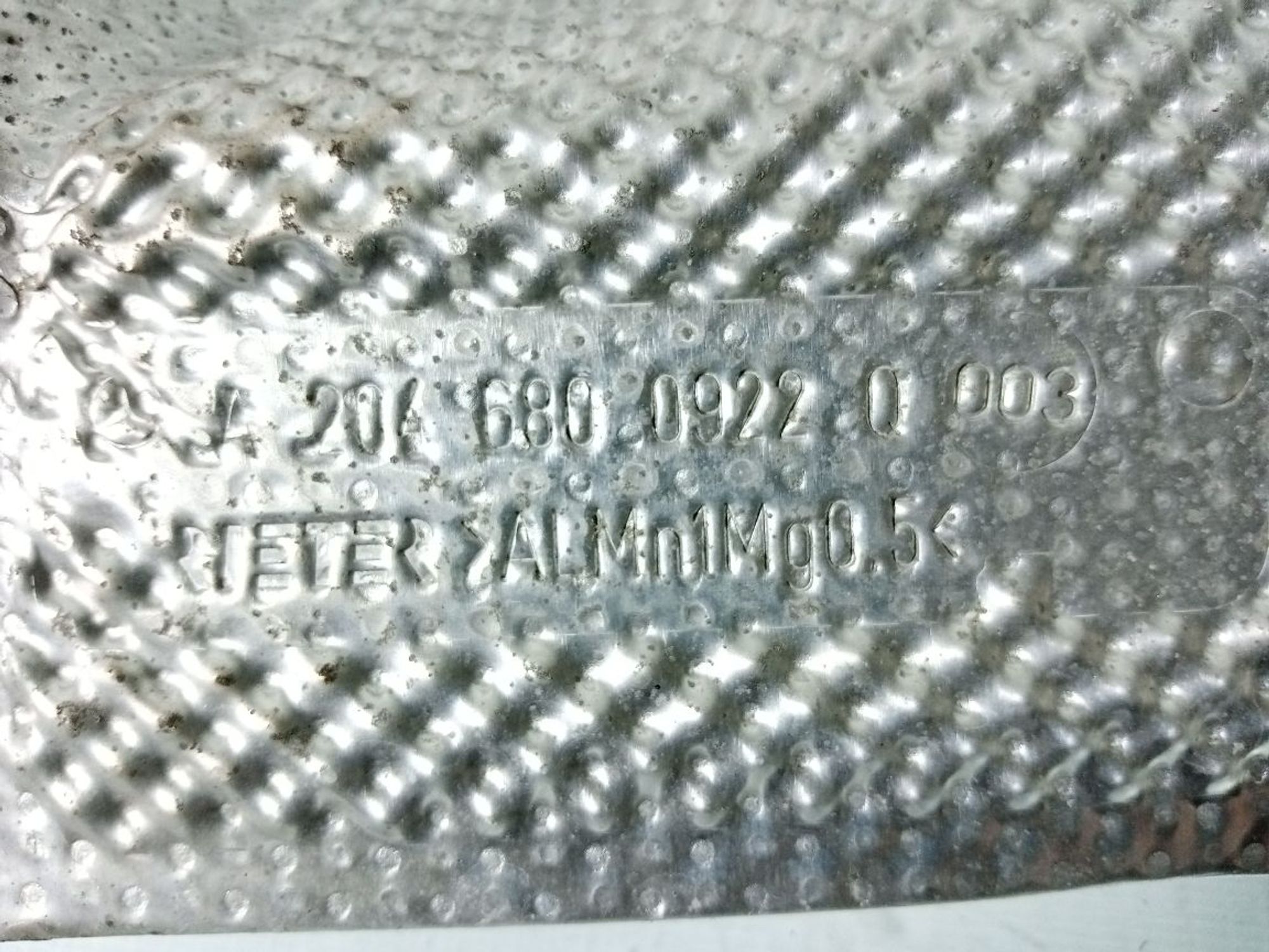 https://ycs.partsauto.market/partsauto-images/thmbs/userImages/b7628e092085f1f91467af1afb6e7630/part/95e27af3-5c73-4991-996d-2a7ff00255d2_1725982172209.jpg