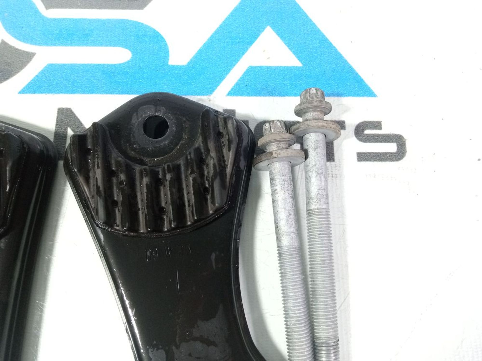 https://ycs.partsauto.market/partsauto-images/thmbs/userImages/b7628e092085f1f91467af1afb6e7630/part/96768c0e-83c7-446b-b224-65b24c006643_1742912348575.jpg
