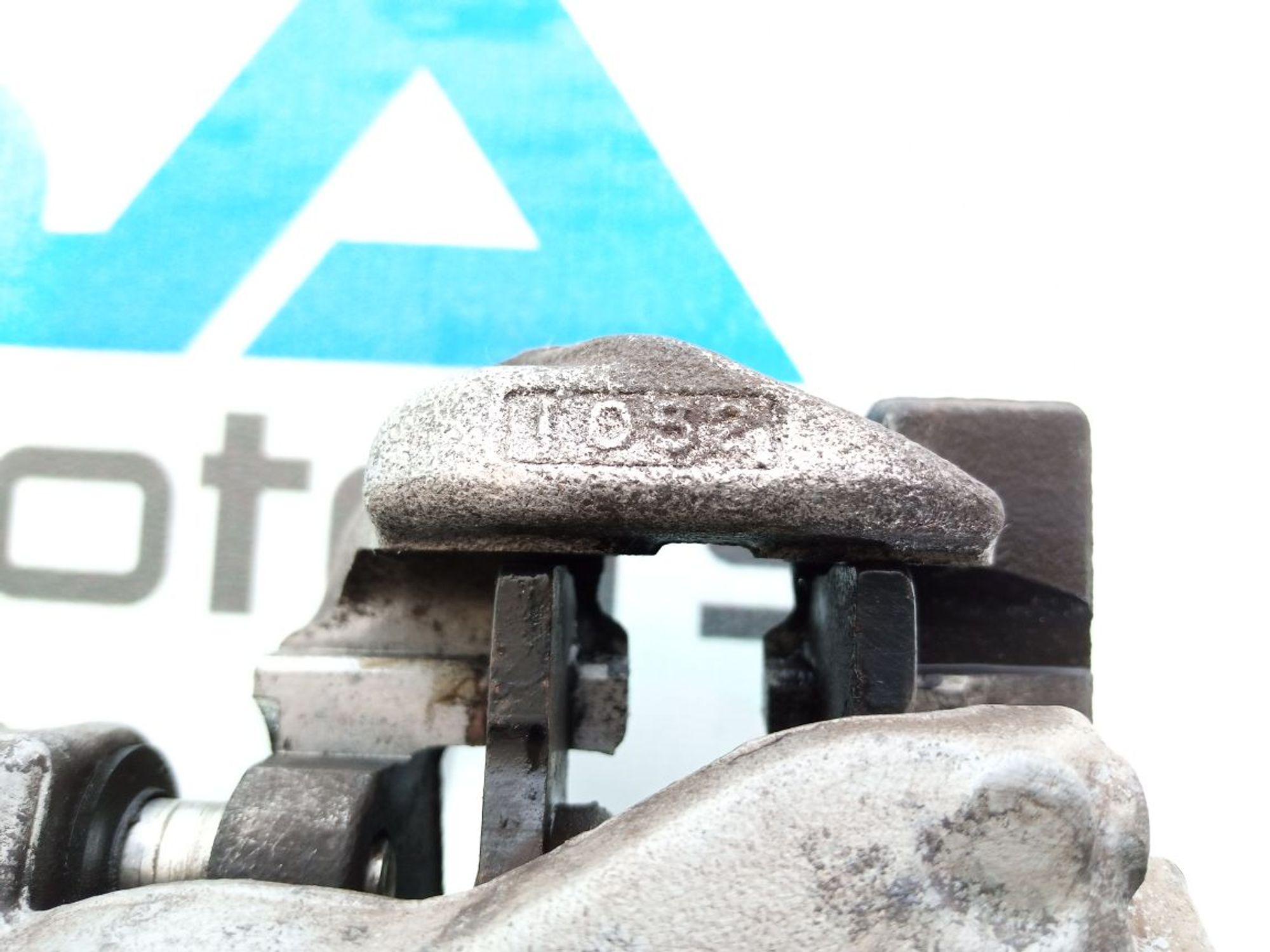 https://ycs.partsauto.market/partsauto-images/thmbs/userImages/b7628e092085f1f91467af1afb6e7630/part/96b18192-754d-42dc-93d3-738416d7abfb_1740823103164.jpg