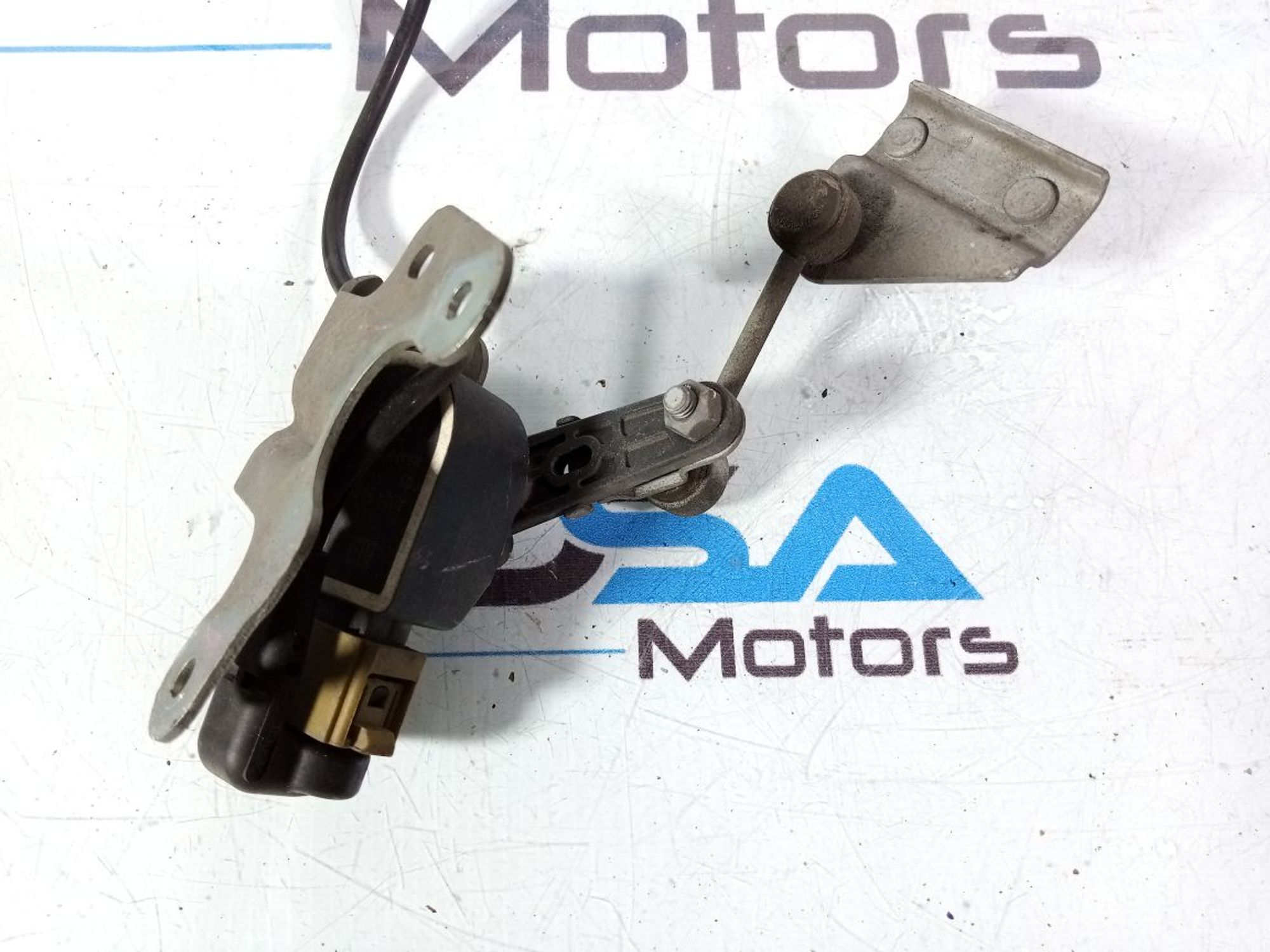 https://ycs.partsauto.market/partsauto-images/thmbs/userImages/b7628e092085f1f91467af1afb6e7630/part/96d6bb49-c204-447e-a686-531c3ebf1029_1737191043571.jpg