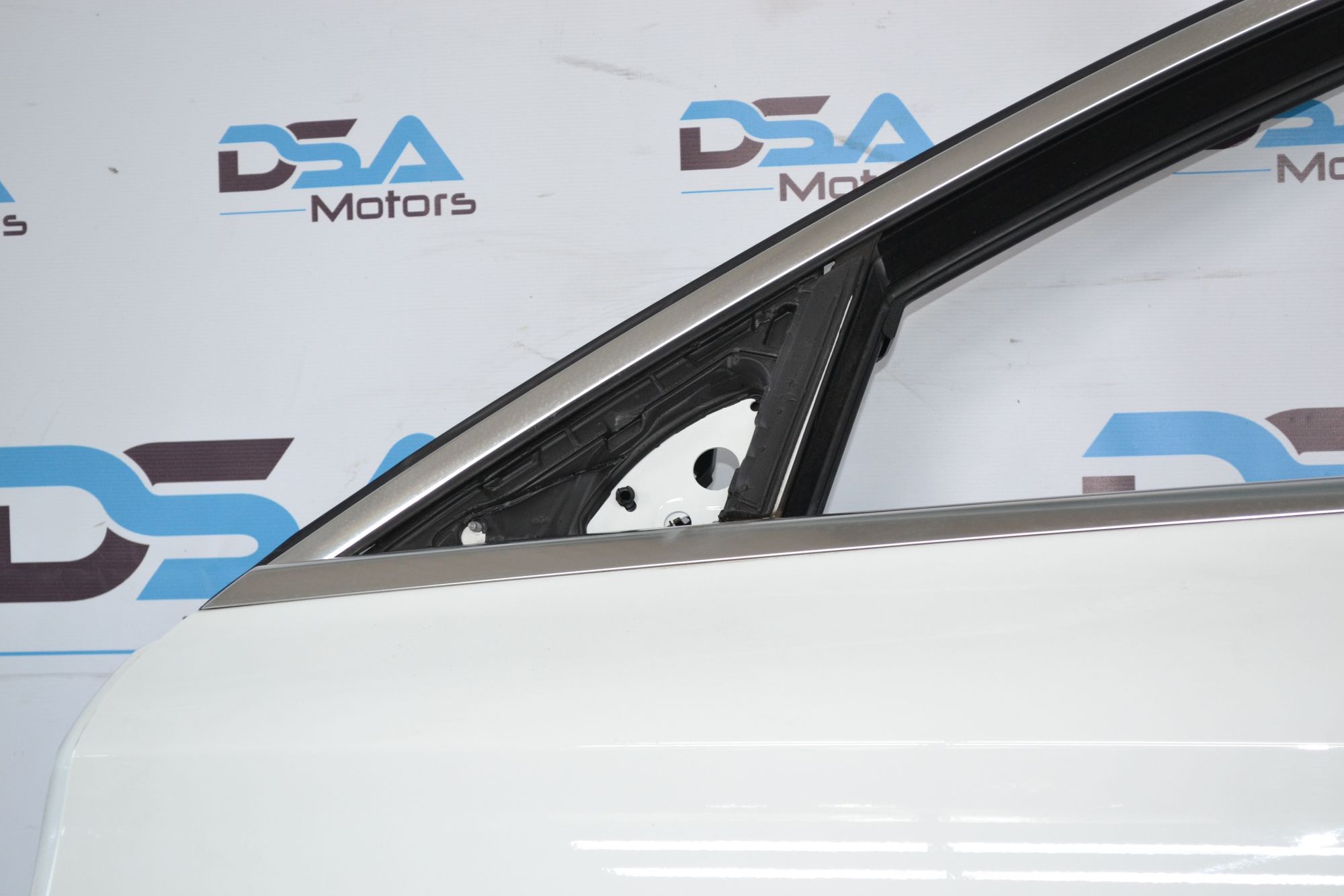 https://ycs.partsauto.market/partsauto-images/thmbs/userImages/b7628e092085f1f91467af1afb6e7630/part/970c37df-d713-49d3-a351-2c13ea4545f5_1783333348547.jpg
