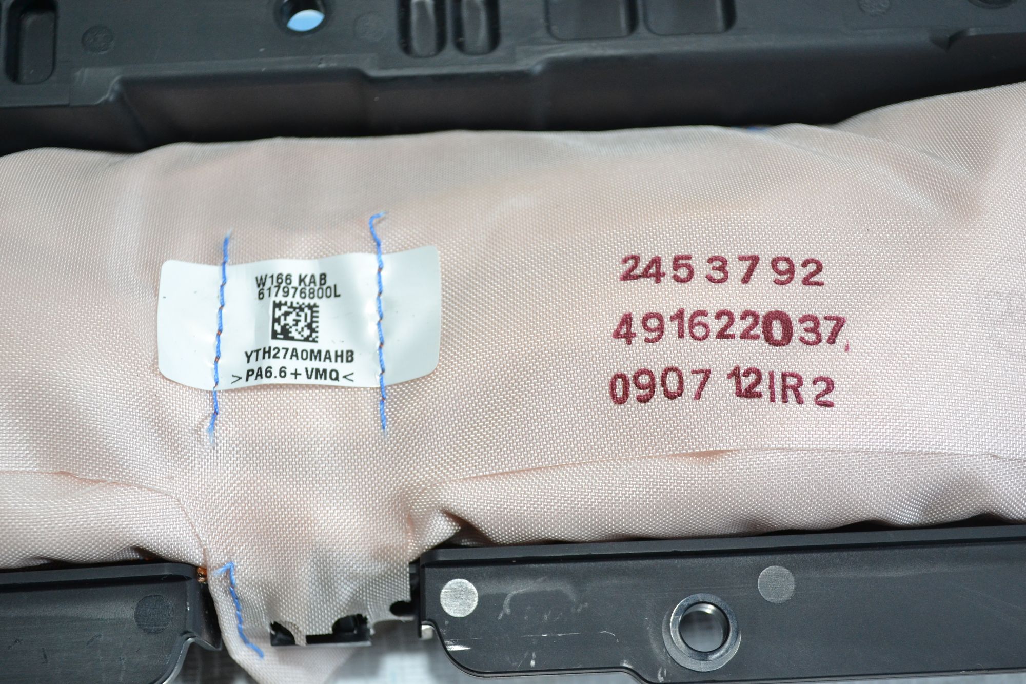 Подушка безопасности в колени оригинал Mercedes W166 из Японии, 2900 рублей, Кореновск
