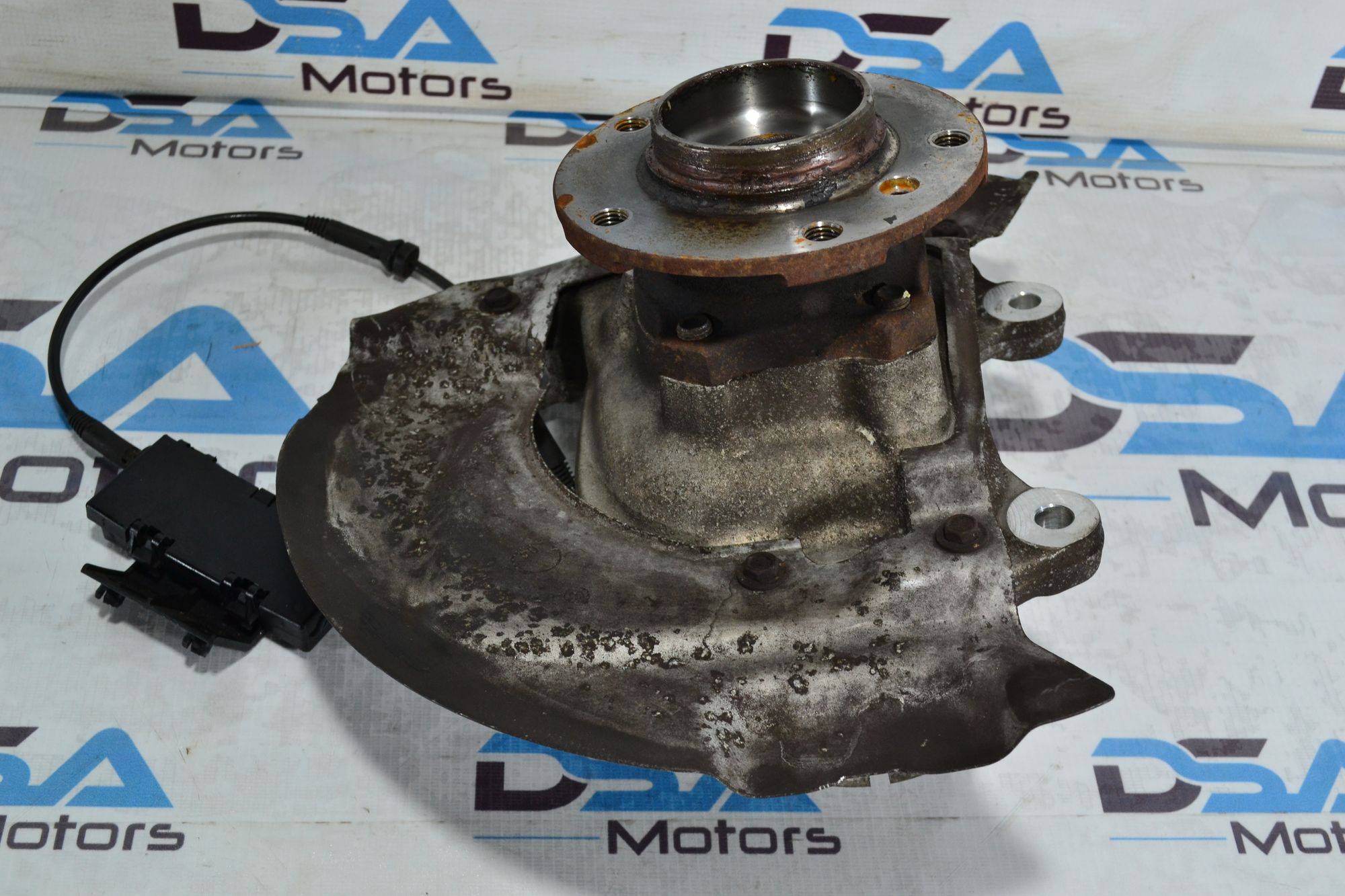 https://ycs.partsauto.market/partsauto-images/thmbs/userImages/b7628e092085f1f91467af1afb6e7630/part/97191212-96a4-4016-a3c4-73f37ca35614_1779106001442.jpg