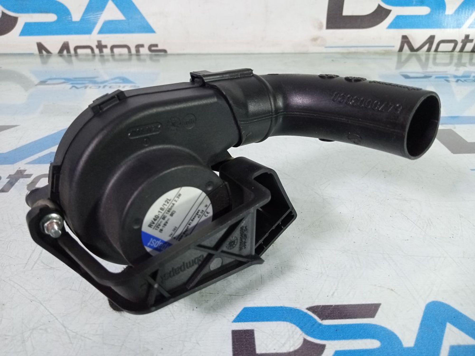 https://ycs.partsauto.market/partsauto-images/thmbs/userImages/b7628e092085f1f91467af1afb6e7630/part/971ef3b8-f4af-4350-9ec4-091c866c91b6_1735303540915.jpg