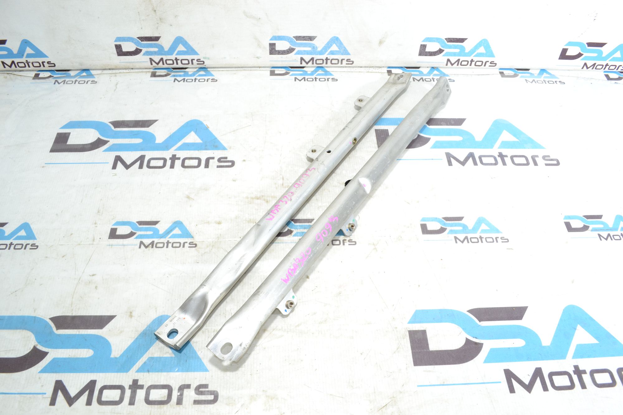 https://ycs.partsauto.market/partsauto-images/thmbs/userImages/b7628e092085f1f91467af1afb6e7630/part/975a12c2-bcaa-48f7-9948-2430dcc9a6de_1782979057526.jpg