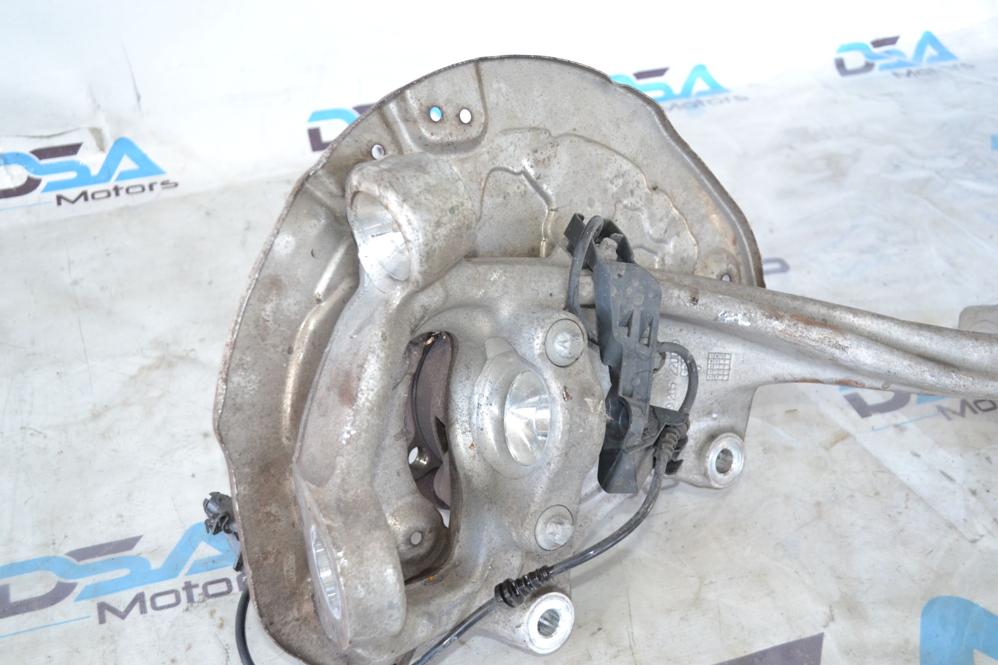 https://ycs.partsauto.market/partsauto-images/thmbs/userImages/b7628e092085f1f91467af1afb6e7630/part/977d70ce-476d-4433-88e5-1deab860829c_1785408532164.jpg