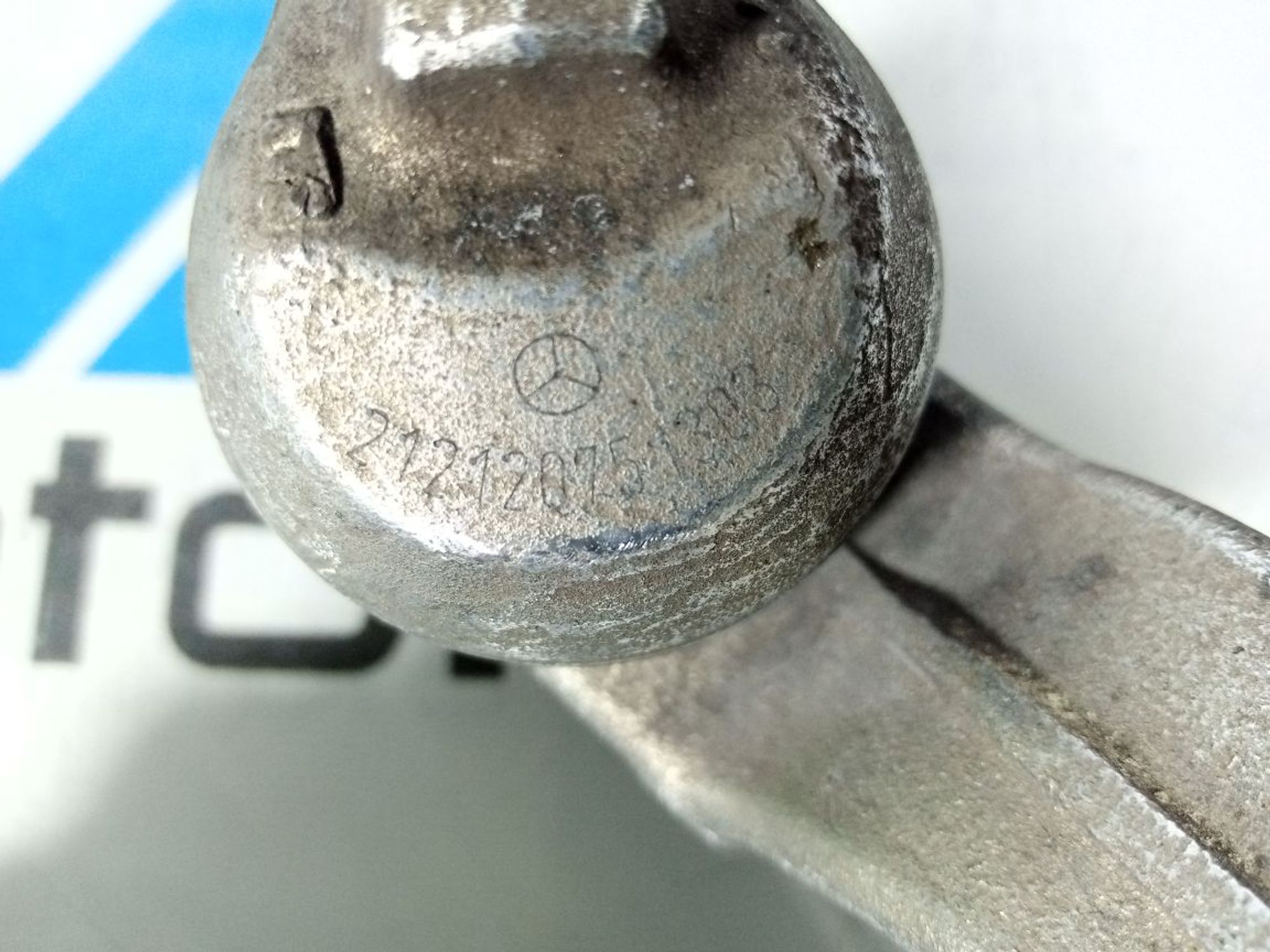 https://ycs.partsauto.market/partsauto-images/thmbs/userImages/b7628e092085f1f91467af1afb6e7630/part/978f9e6e-7059-41d0-81fb-504fc9c09e21_1740818855990.jpg