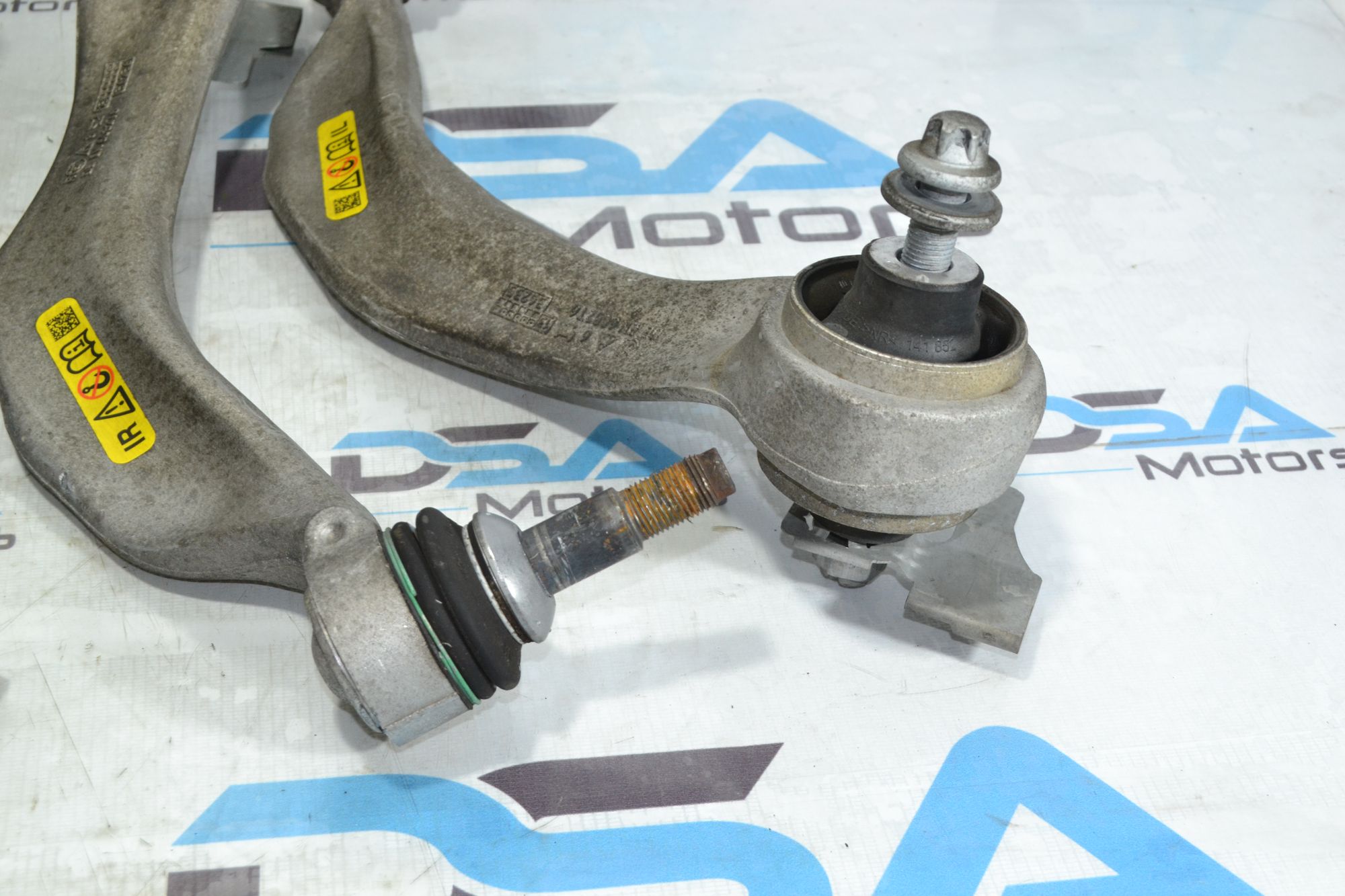 https://ycs.partsauto.market/partsauto-images/thmbs/userImages/b7628e092085f1f91467af1afb6e7630/part/97b42f40-0d6b-431b-ae5b-c49f259825a3_1781270677186.jpg