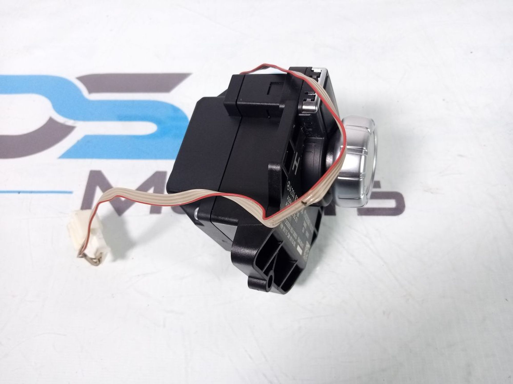 https://ycs.partsauto.market/partsauto-images/thmbs/userImages/b7628e092085f1f91467af1afb6e7630/part/97cdf836-344b-4cfd-a52f-0352ce24df7a_1726162435822.jpg