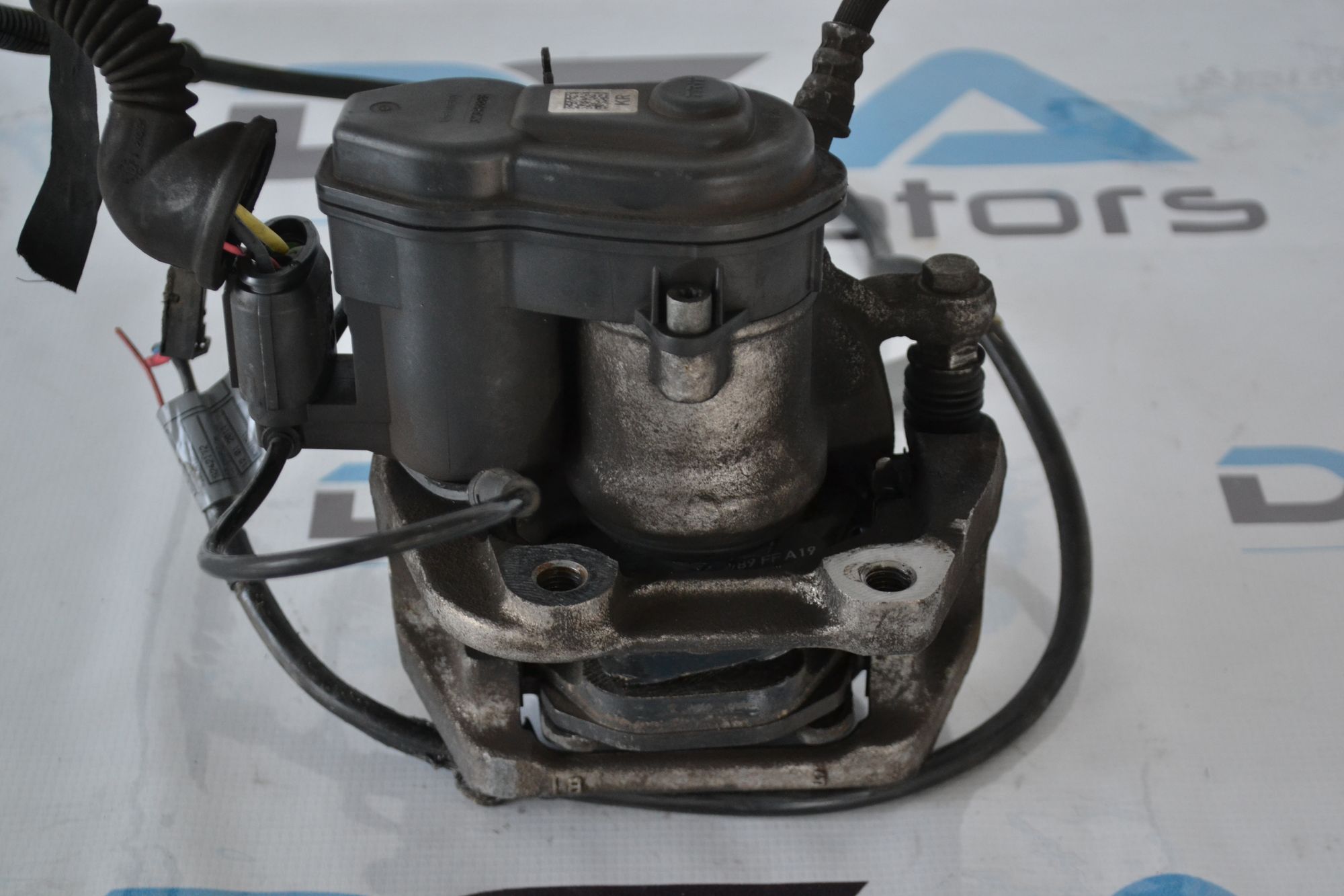 https://ycs.partsauto.market/partsauto-images/thmbs/userImages/b7628e092085f1f91467af1afb6e7630/part/97f9a68d-d5e2-4ed0-bbfd-9b24862d36cb_1787295573206.jpg