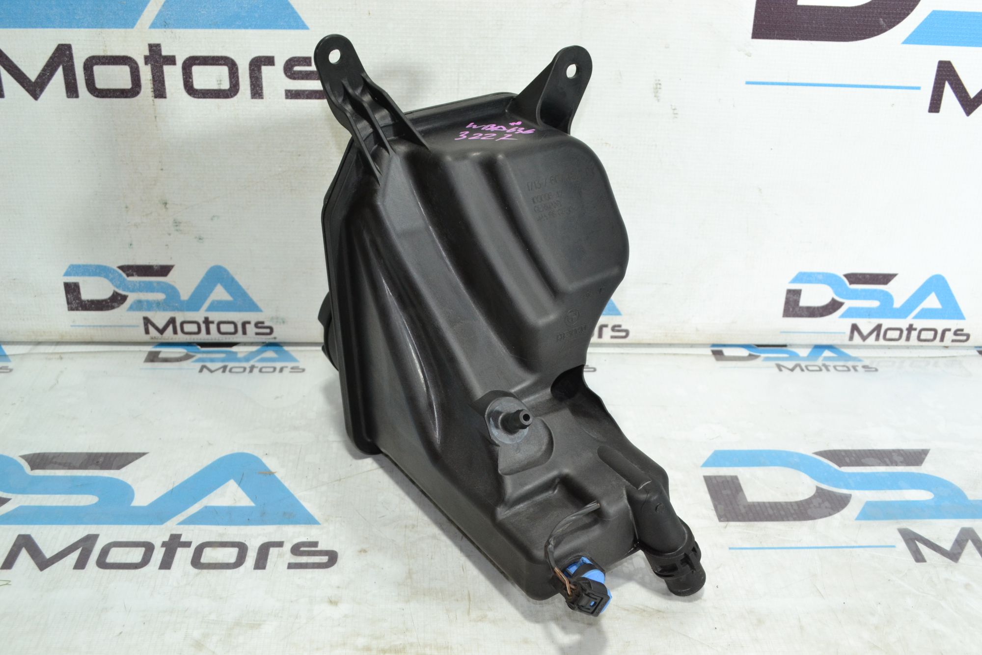 https://ycs.partsauto.market/partsauto-images/thmbs/userImages/b7628e092085f1f91467af1afb6e7630/part/97fe7109-395b-4ce1-a9b1-efe54ed053f3_1780903786946.jpg