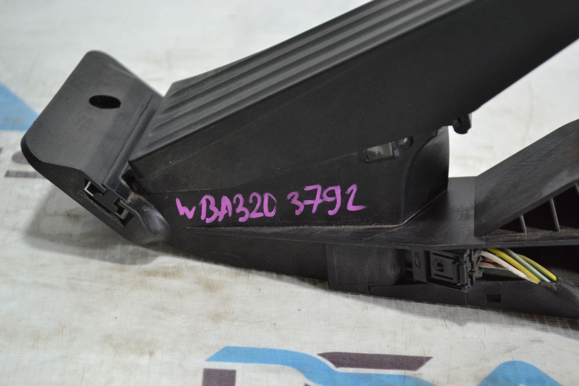 https://ycs.partsauto.market/partsauto-images/thmbs/userImages/b7628e092085f1f91467af1afb6e7630/part/985bccc7-bdc1-4e3b-8126-bfbcdb94fd1e_1780897564324.jpg
