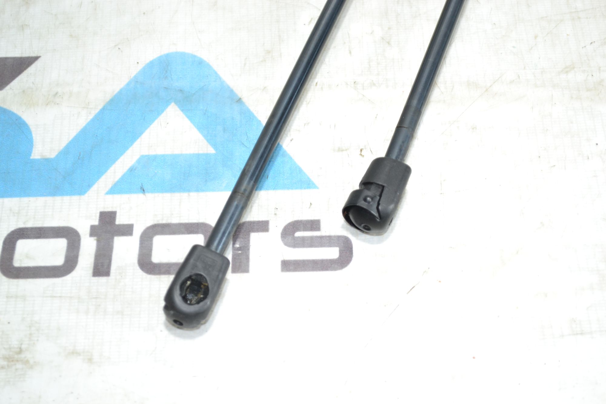 https://ycs.partsauto.market/partsauto-images/thmbs/userImages/b7628e092085f1f91467af1afb6e7630/part/98e6eecb-d8d4-41d0-9dbd-6228cc9f81a4_1785245862226.jpg