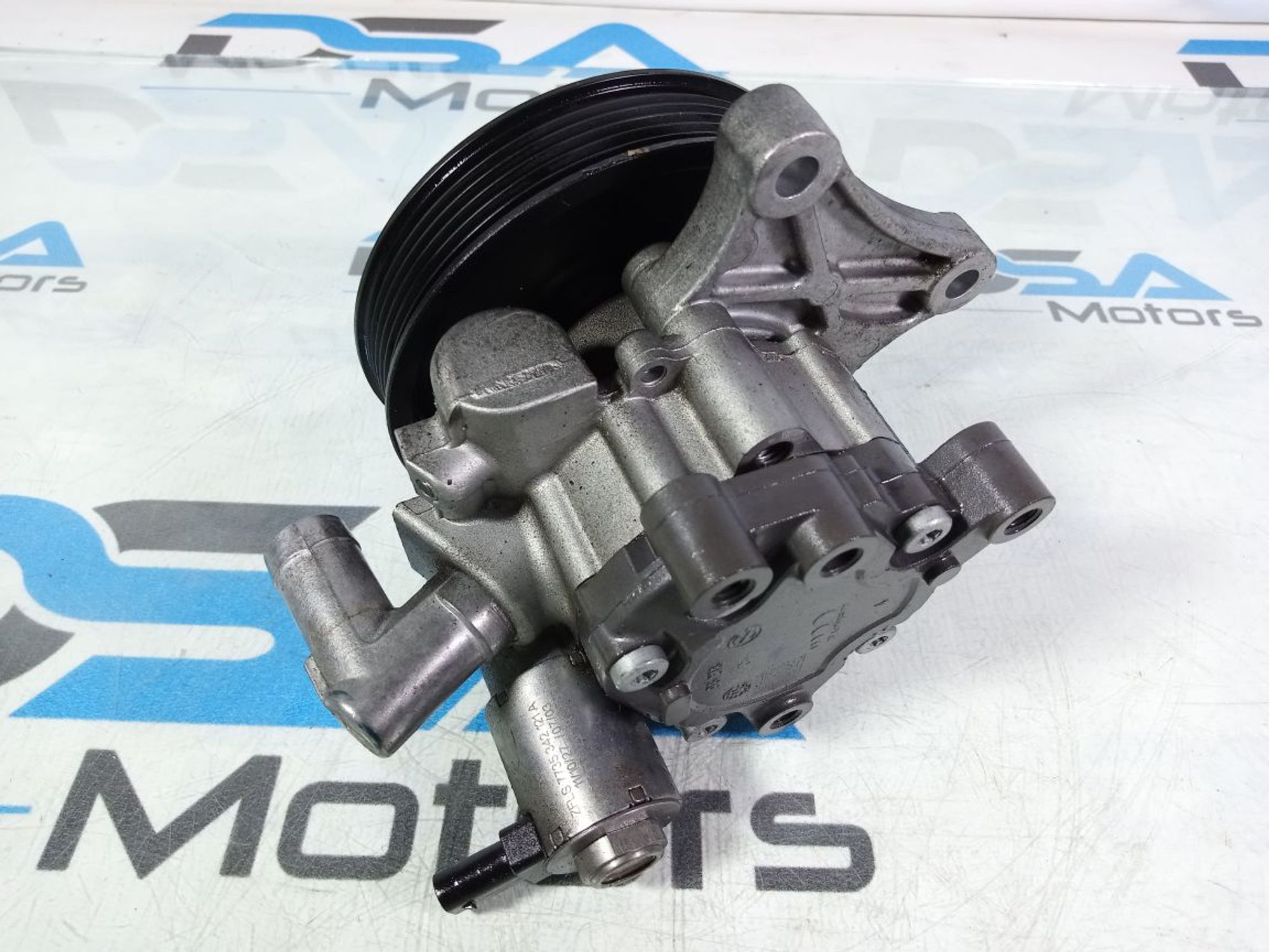 https://ycs.partsauto.market/partsauto-images/thmbs/userImages/b7628e092085f1f91467af1afb6e7630/part/994950b6-d781-496f-9b2e-e5205eab83d2_1744737835594.jpg