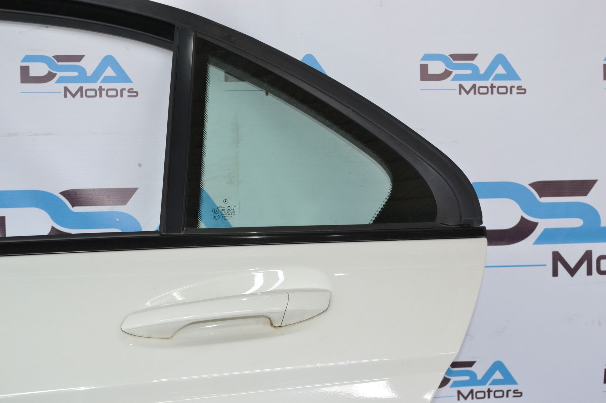 https://ycs.partsauto.market/partsauto-images/thmbs/userImages/b7628e092085f1f91467af1afb6e7630/part/99675d64-d677-4668-a4f3-ec51c662cf63_1783332954320.jpg