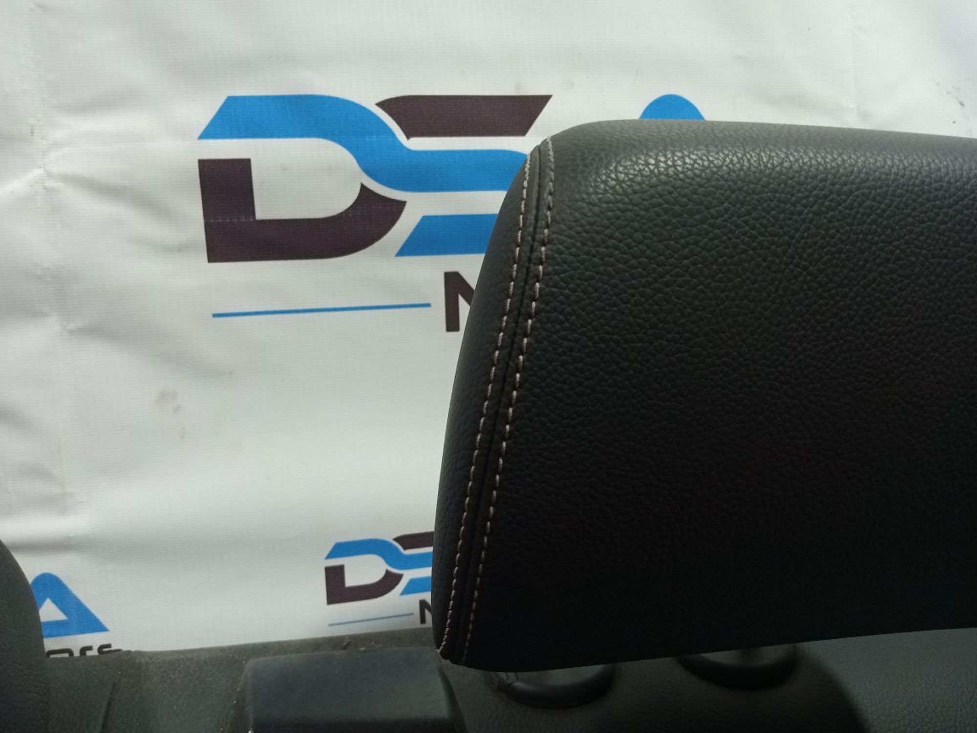 https://ycs.partsauto.market/partsauto-images/thmbs/userImages/b7628e092085f1f91467af1afb6e7630/part/999520de-a1e2-4982-ba9e-451d032cf8c6_1749037457284.jpg
