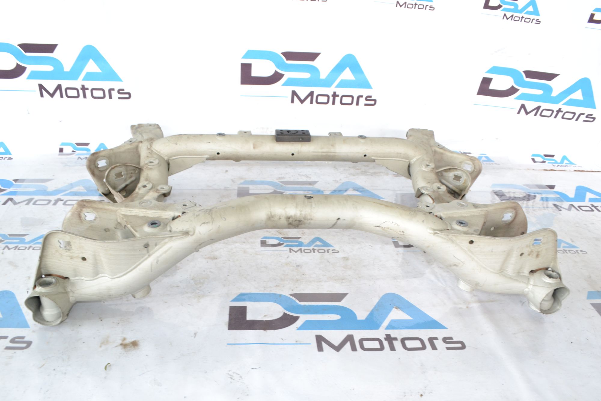 https://ycs.partsauto.market/partsauto-images/thmbs/userImages/b7628e092085f1f91467af1afb6e7630/part/9996f825-9385-4d5d-920e-bd6e5f45b274_1781613503529.jpg
