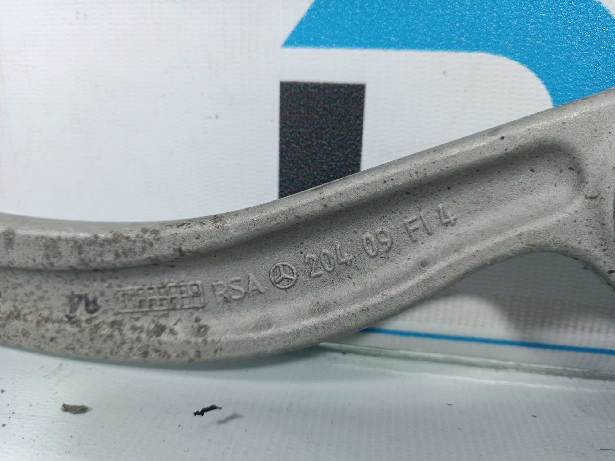 https://ycs.partsauto.market/partsauto-images/thmbs/userImages/b7628e092085f1f91467af1afb6e7630/part/999d3248-13d6-42ed-8d74-6b0727dcdbb0_1700592106945.jpg
