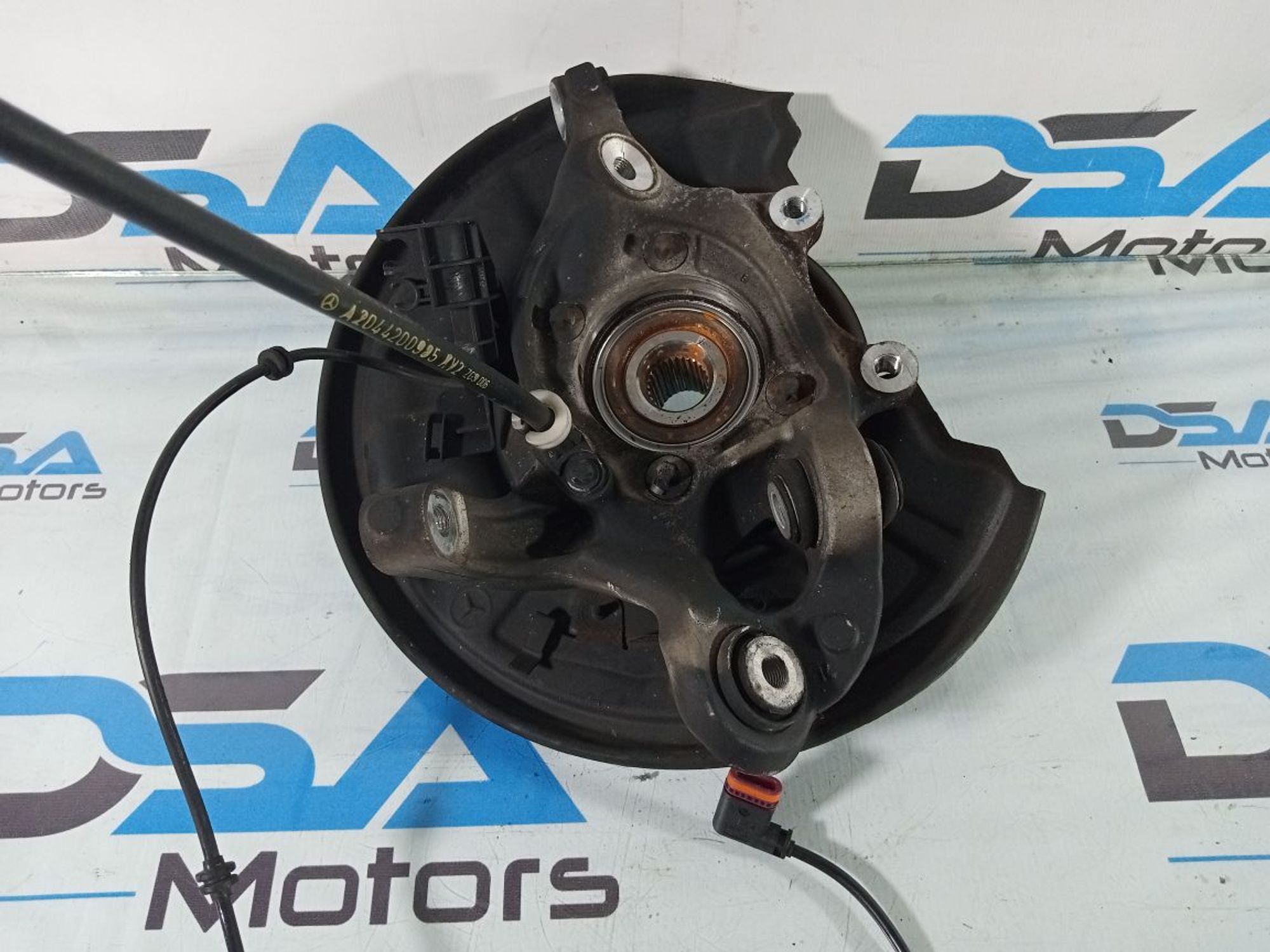 https://ycs.partsauto.market/partsauto-images/thmbs/userImages/b7628e092085f1f91467af1afb6e7630/part/99d8e940-3170-4fcd-a976-c47a1b310fbf_1721813275645.jpg