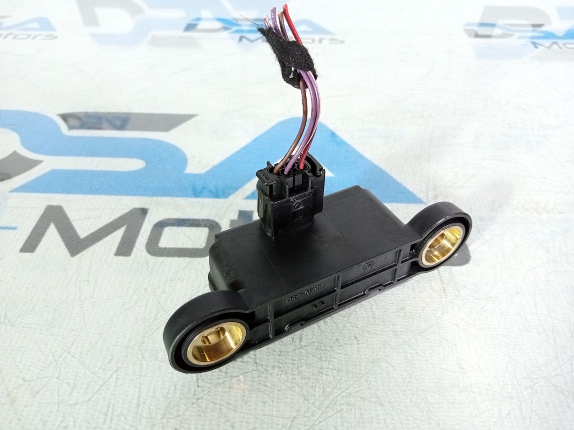 https://ycs.partsauto.market/partsauto-images/thmbs/userImages/b7628e092085f1f91467af1afb6e7630/part/9abdcd4e-b745-4970-bd54-1596a9558aa3_1746543753775.jpg