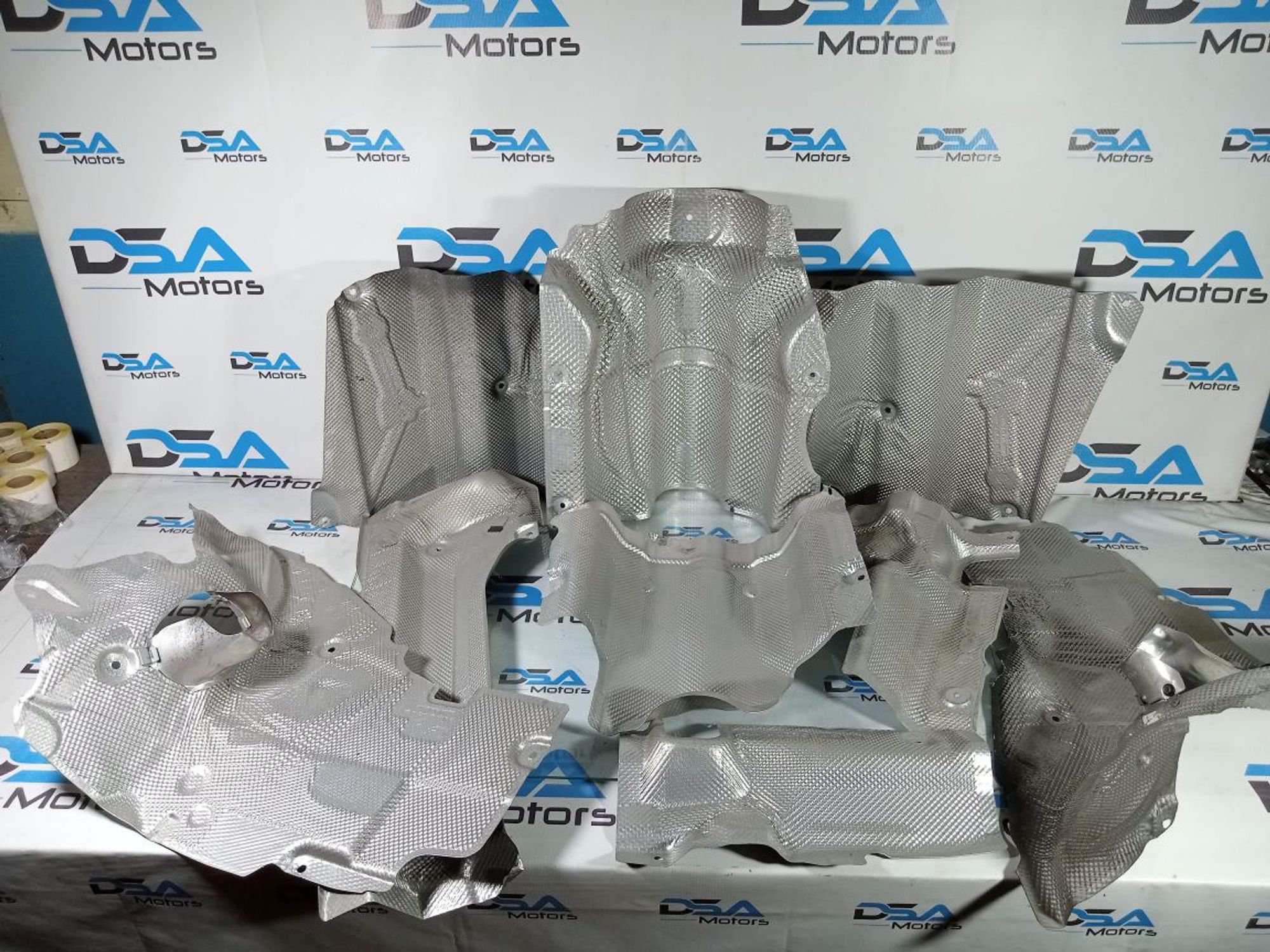 https://ycs.partsauto.market/partsauto-images/thmbs/userImages/b7628e092085f1f91467af1afb6e7630/part/9abde238-cc3e-4ef0-aff6-ff8d3400cfe1_1725982134378.jpg