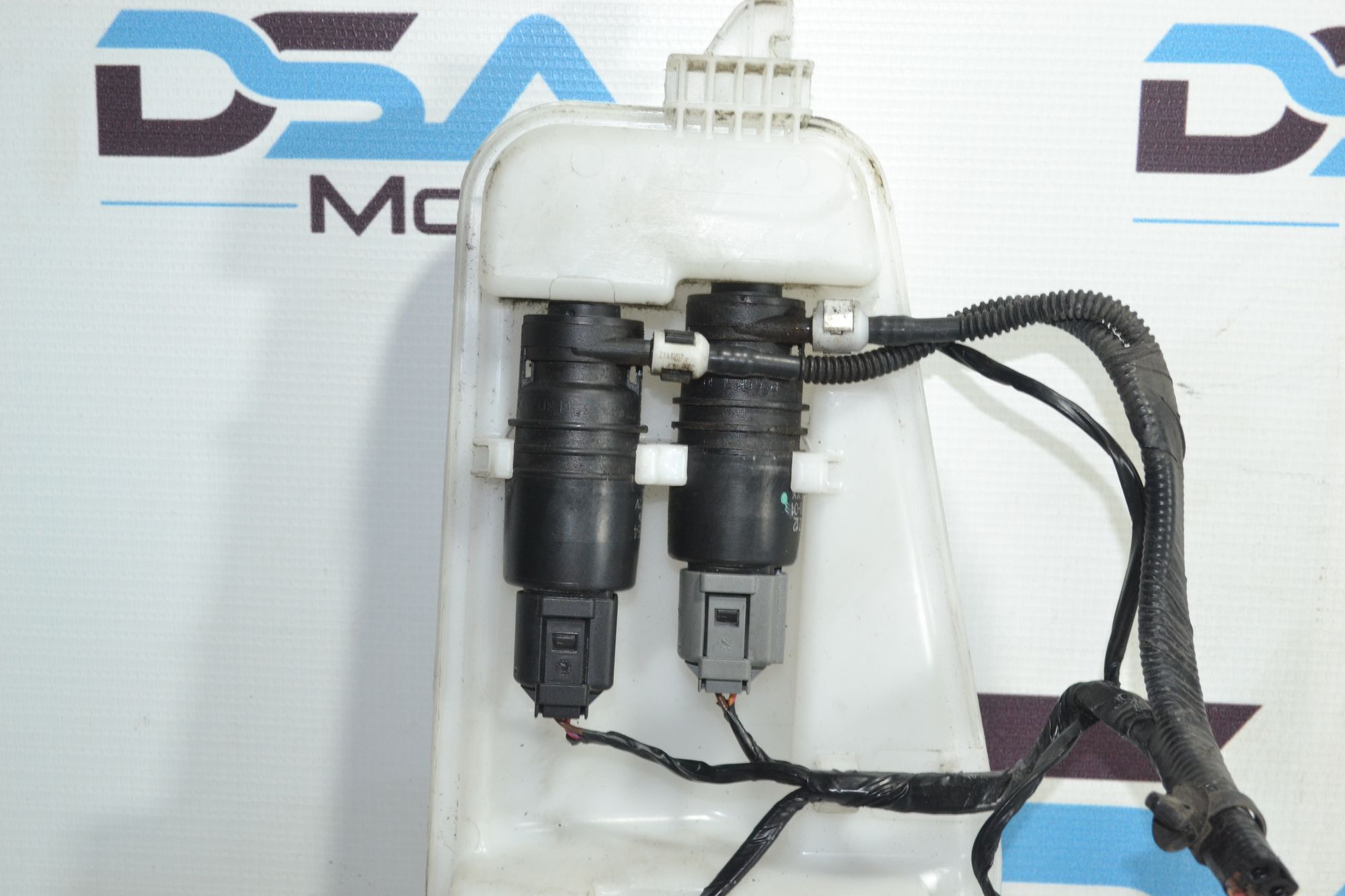 https://ycs.partsauto.market/partsauto-images/thmbs/userImages/b7628e092085f1f91467af1afb6e7630/part/9affe3d9-f9ae-4416-b37b-1670dee341fc_1781262440771.jpg