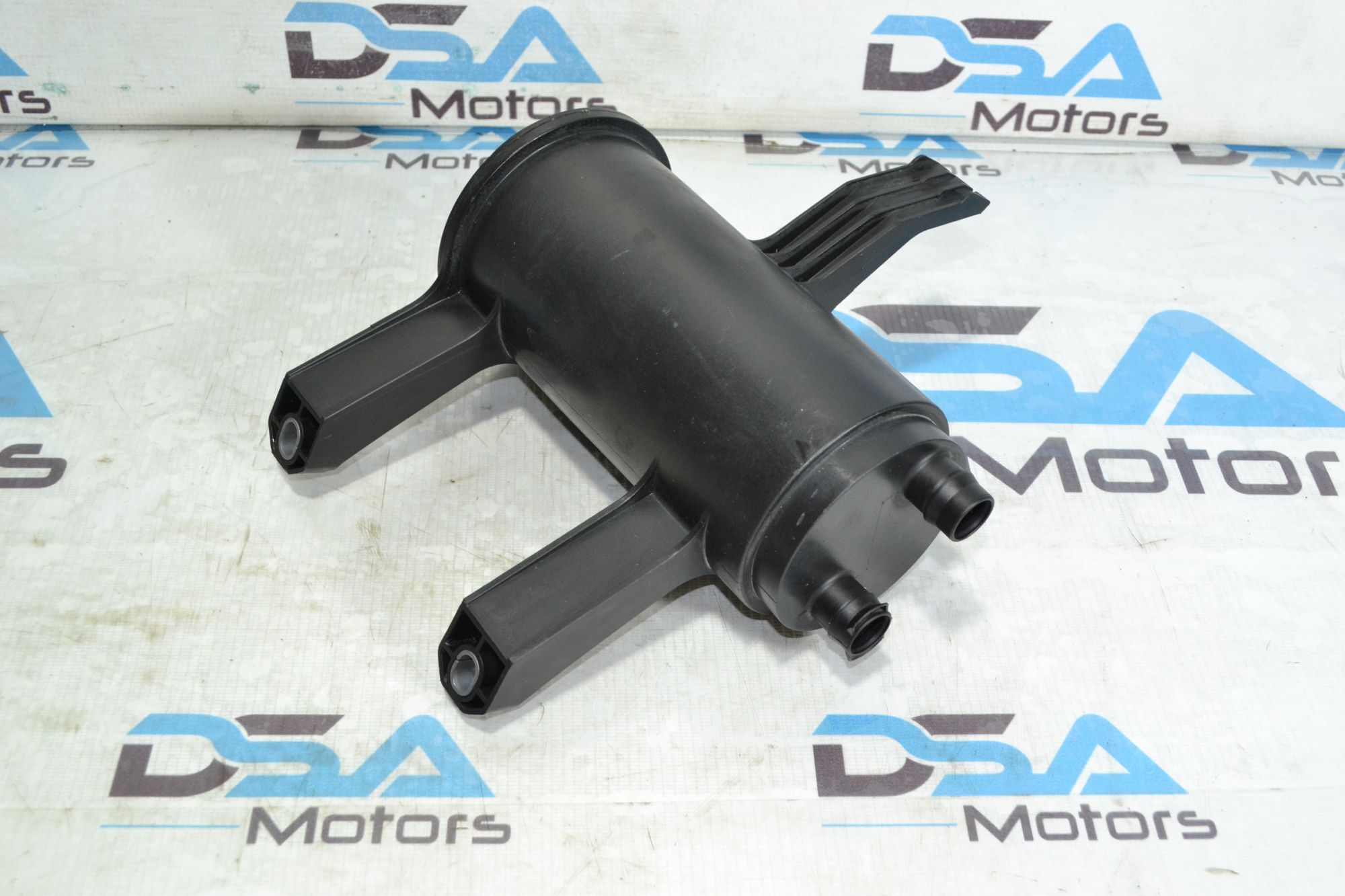 https://ycs.partsauto.market/partsauto-images/thmbs/userImages/b7628e092085f1f91467af1afb6e7630/part/9b784928-5343-4678-9575-42b561b365de_1781270515813.jpg