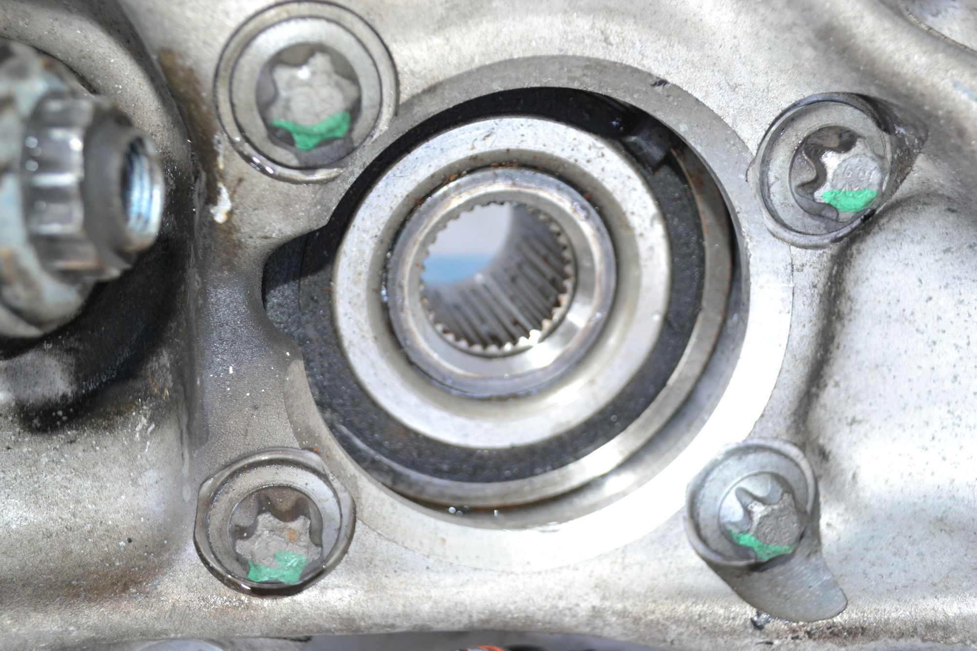 https://ycs.partsauto.market/partsauto-images/thmbs/userImages/b7628e092085f1f91467af1afb6e7630/part/9bfd5ad3-74dd-411f-acf4-5c924a3bab13_1785407980206.jpg