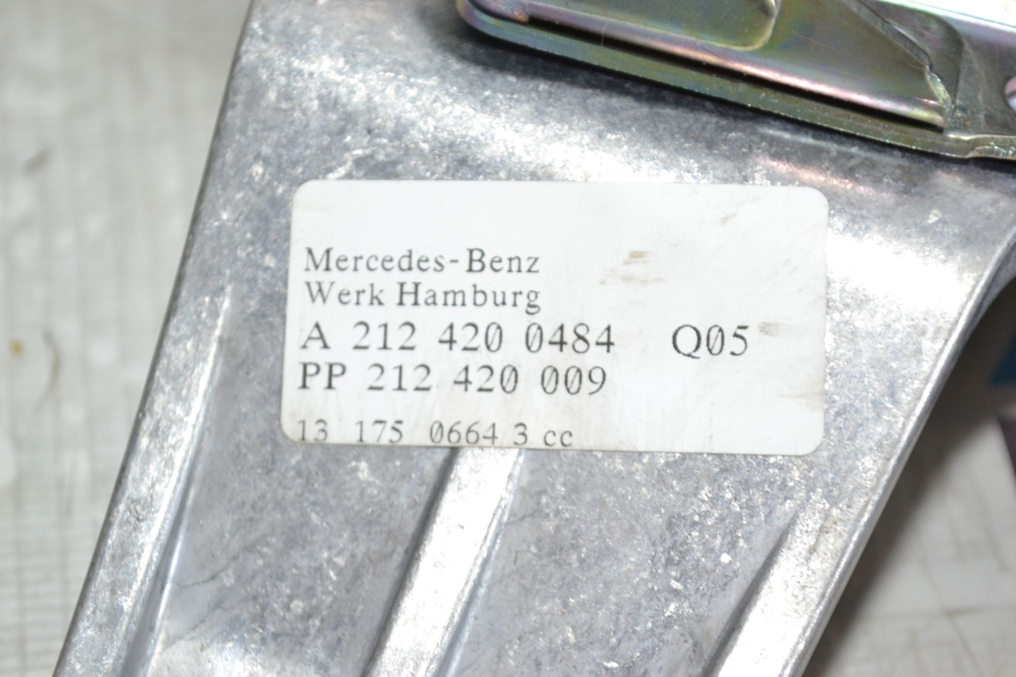 https://ycs.partsauto.market/partsauto-images/thmbs/userImages/b7628e092085f1f91467af1afb6e7630/part/9c364bec-7776-4694-9954-4815e5759d2c_1781270228280.jpg