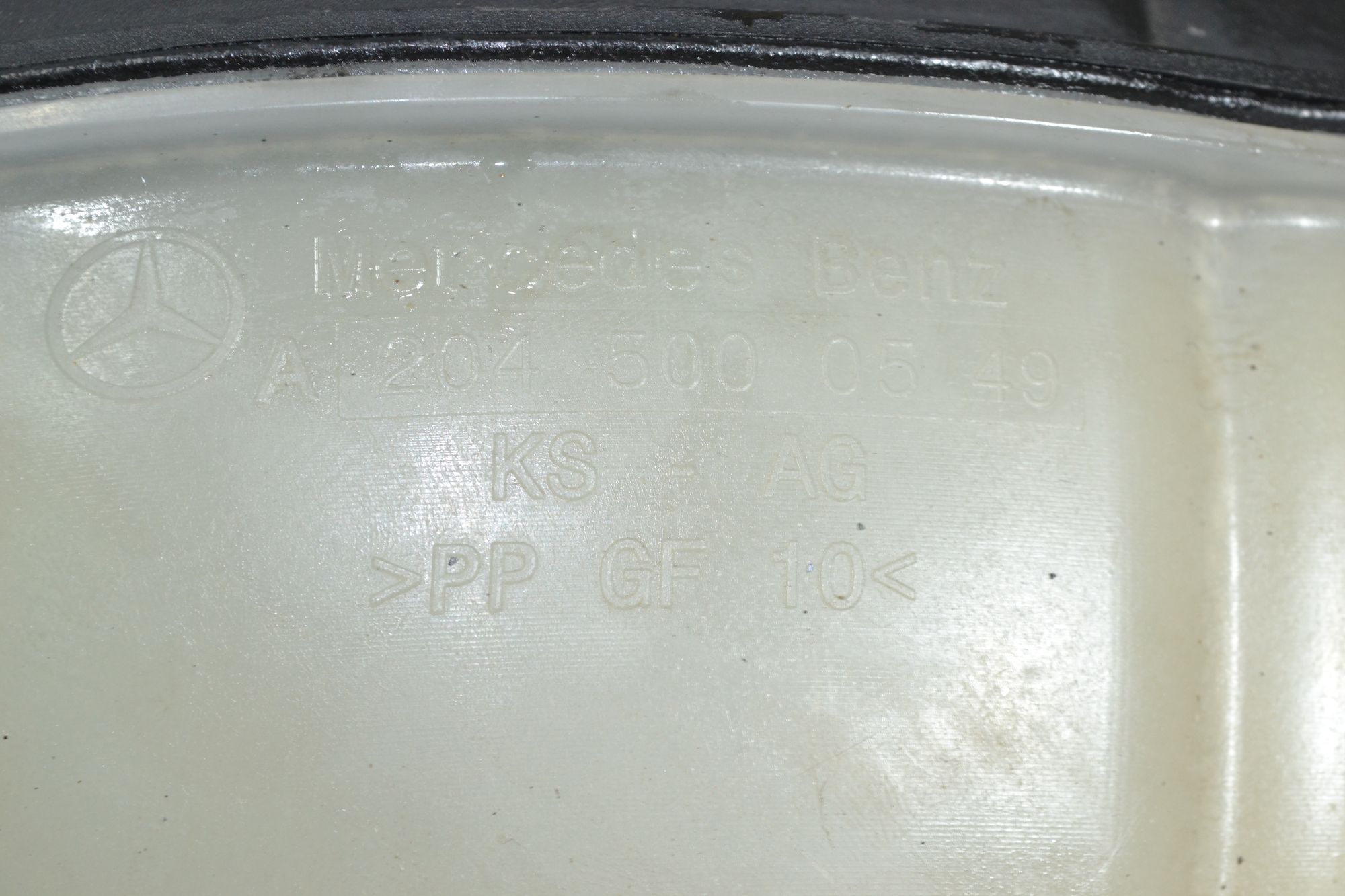 https://ycs.partsauto.market/partsauto-images/thmbs/userImages/b7628e092085f1f91467af1afb6e7630/part/9c7c2092-64a3-46a3-9c48-fb55c203b5df_1779878526393.jpg