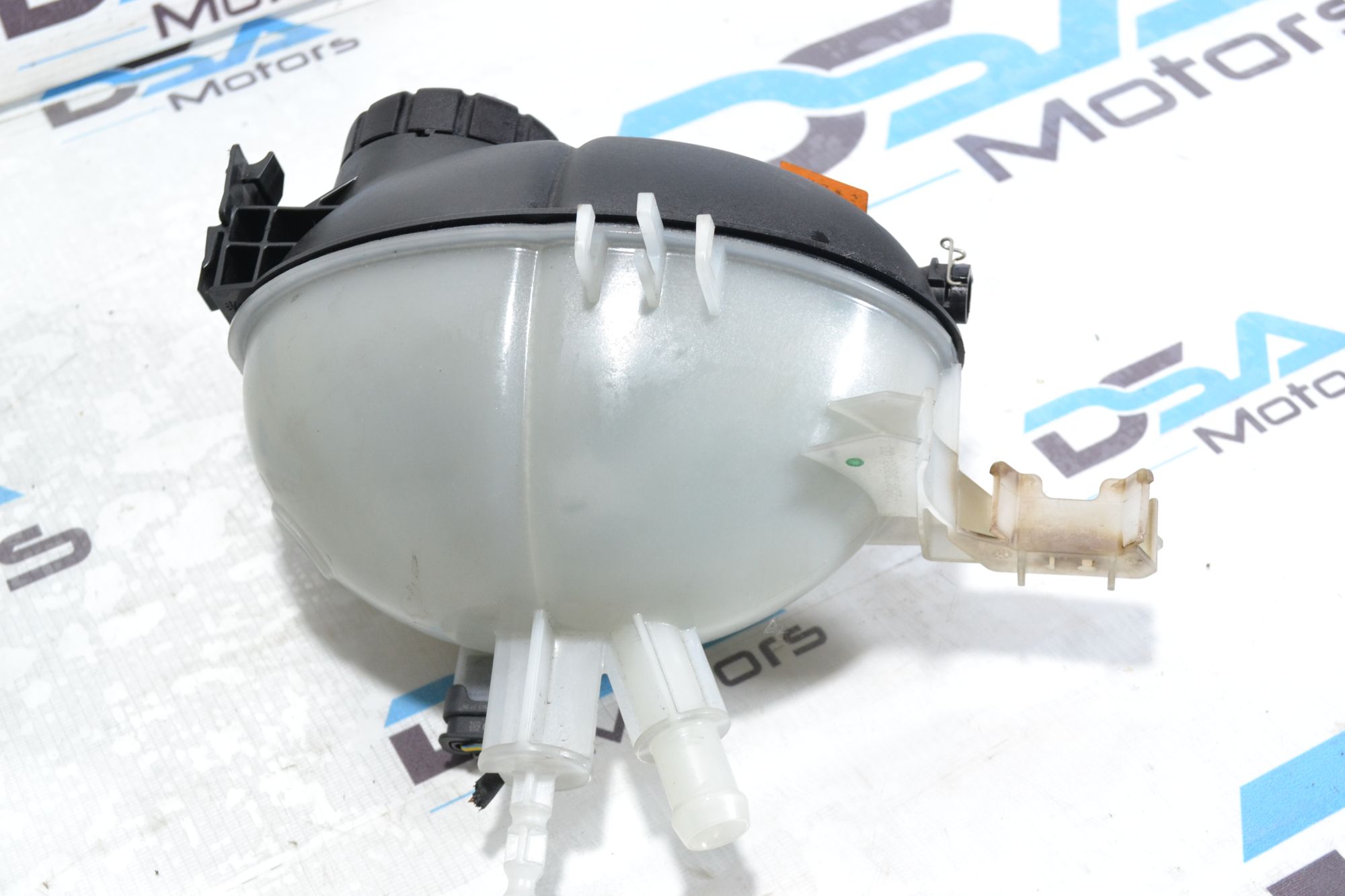 https://ycs.partsauto.market/partsauto-images/thmbs/userImages/b7628e092085f1f91467af1afb6e7630/part/9c9790ea-490e-4433-bf9d-6188b3377bc2_1780307247619.jpg