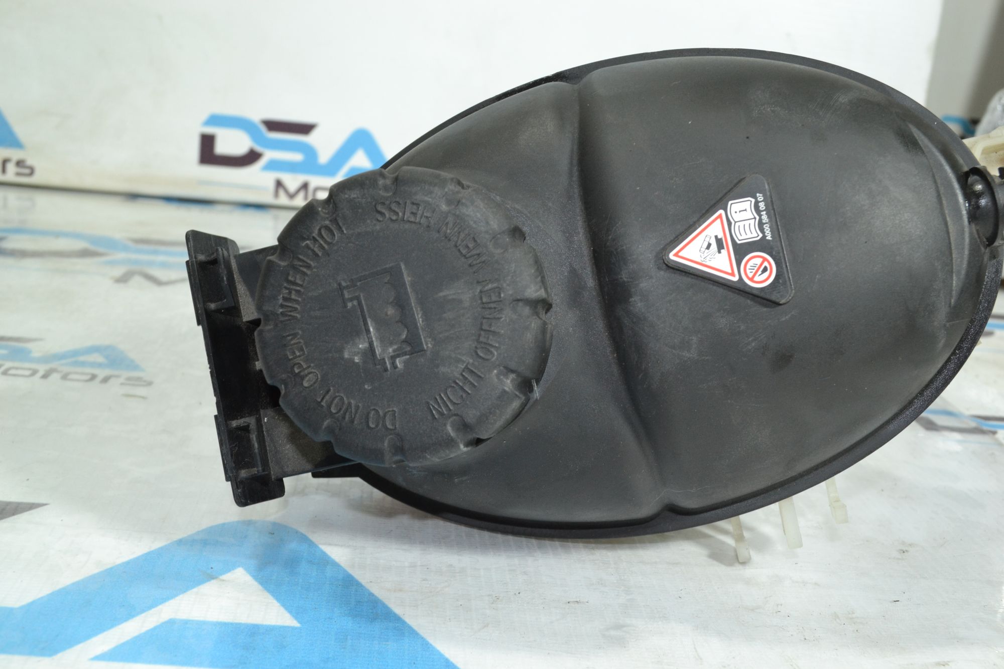 https://ycs.partsauto.market/partsauto-images/thmbs/userImages/b7628e092085f1f91467af1afb6e7630/part/9cee433c-3d42-4c5f-b8c8-a8ae8c09d6db_1779878527619.jpg