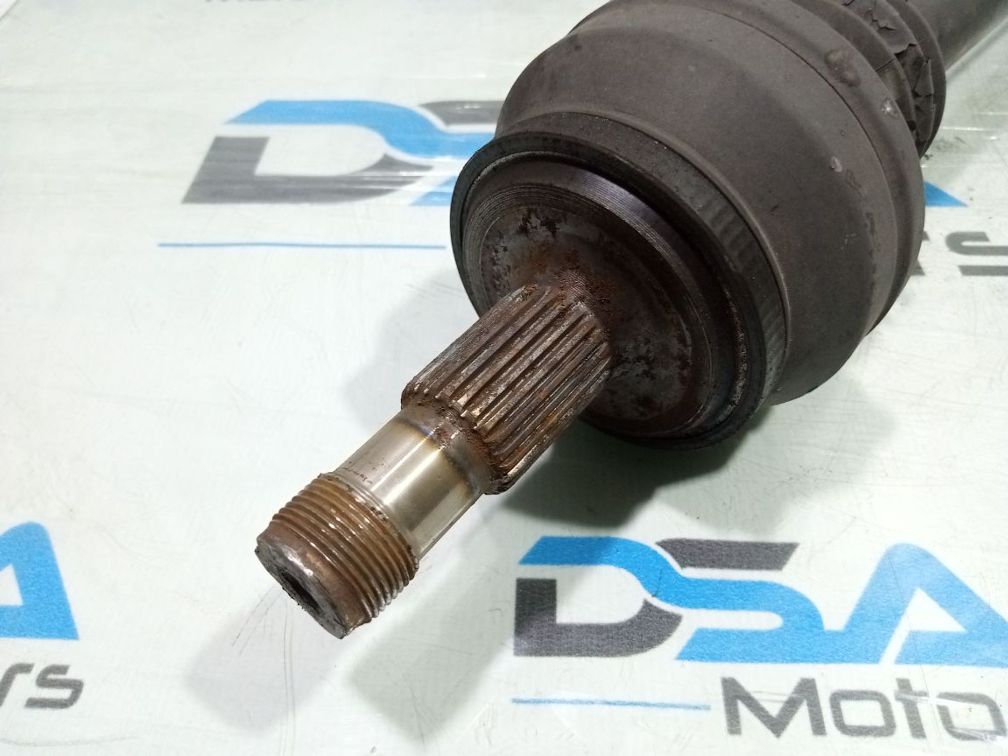 https://ycs.partsauto.market/partsauto-images/thmbs/userImages/b7628e092085f1f91467af1afb6e7630/part/9d2c3e01-567d-4fc8-935c-0e555b46c016_1749181772157.jpg