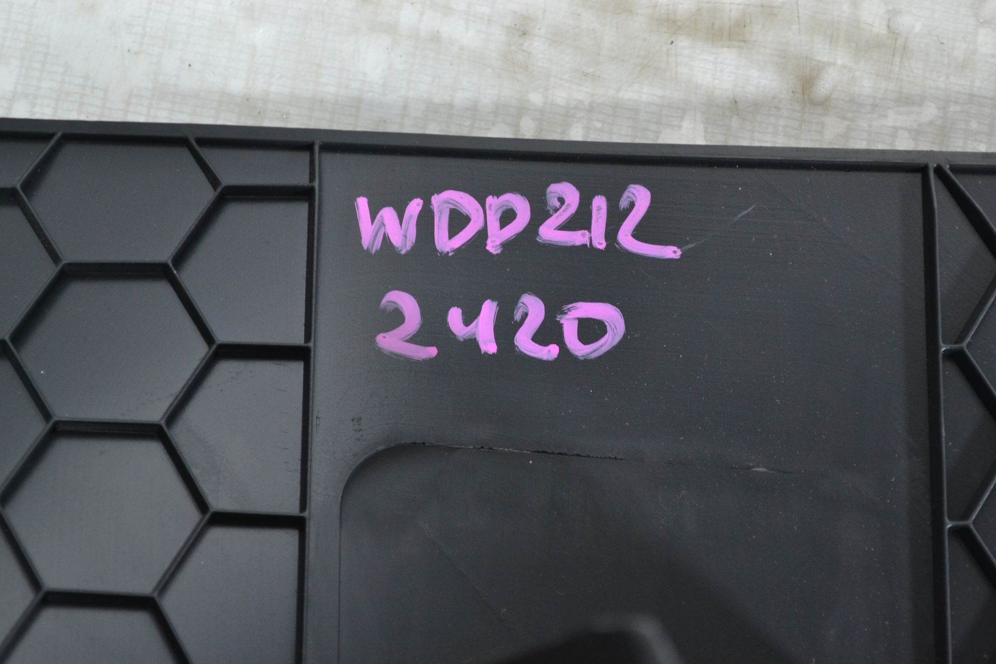 https://ycs.partsauto.market/partsauto-images/thmbs/userImages/b7628e092085f1f91467af1afb6e7630/part/9d80f51f-ee33-403a-8c64-6b3971a57765_1780575112143.jpg