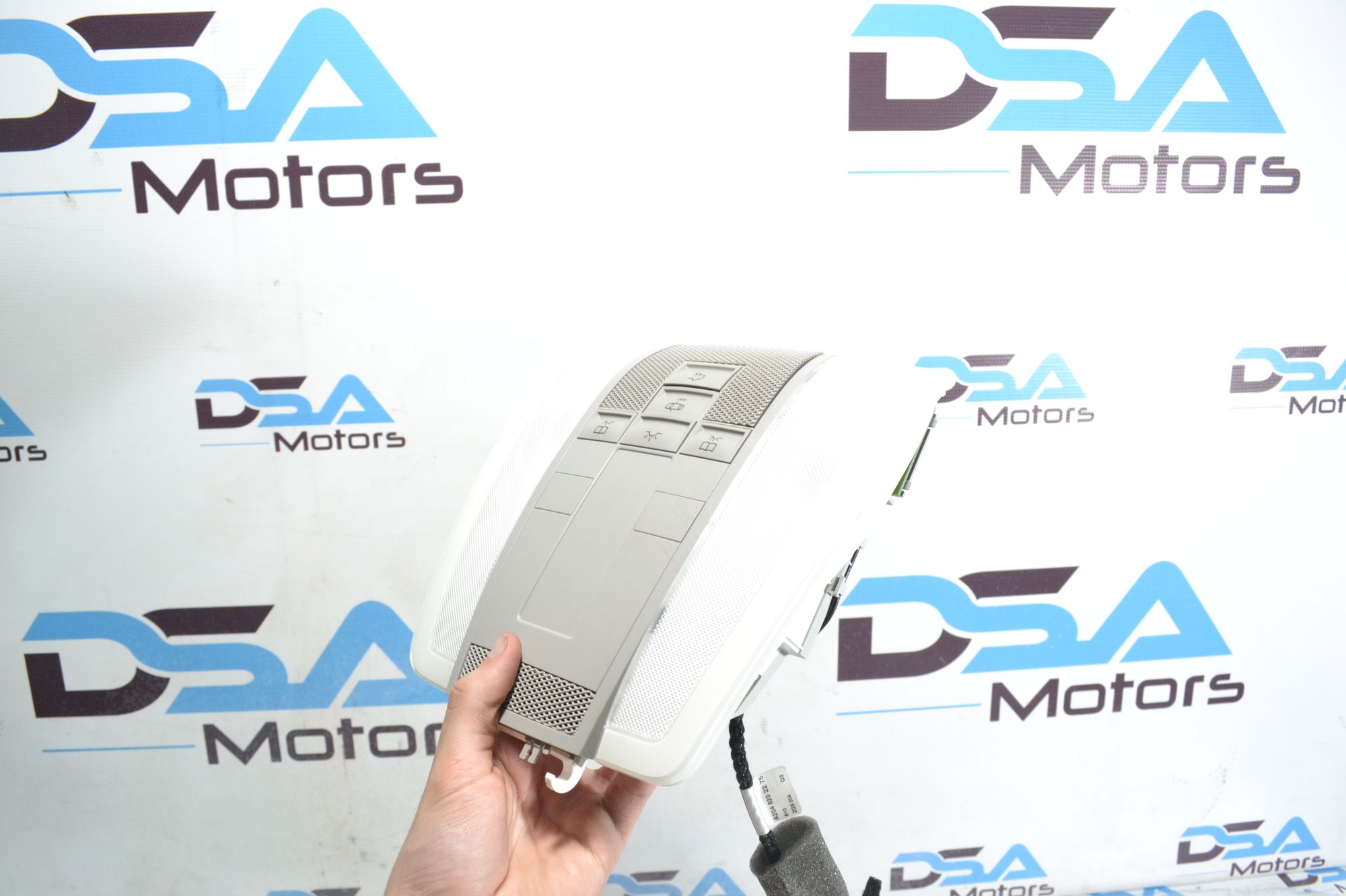 https://ycs.partsauto.market/partsauto-images/thmbs/userImages/b7628e092085f1f91467af1afb6e7630/part/9f185292-11f0-4a37-918b-21d32825d293_1780579851680.jpg