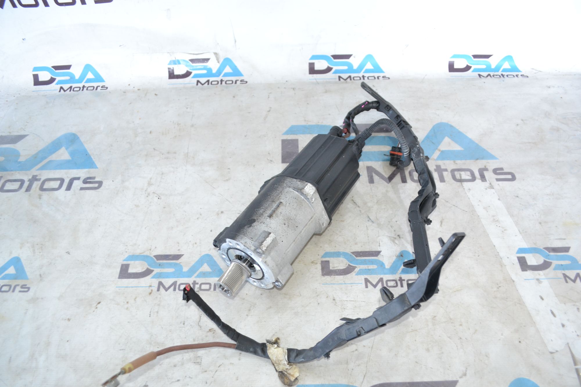 https://ycs.partsauto.market/partsauto-images/thmbs/userImages/b7628e092085f1f91467af1afb6e7630/part/9f906d43-c33a-4301-9efe-e9cfd6418bf2_1785494012302.jpg