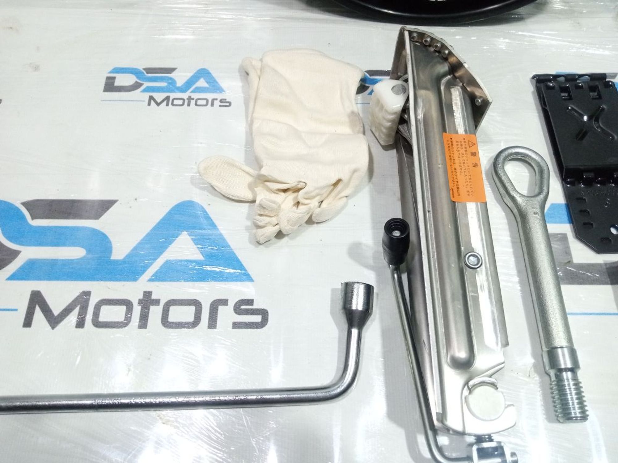 https://ycs.partsauto.market/partsauto-images/thmbs/userImages/b7628e092085f1f91467af1afb6e7630/part/a09bb009-e2b9-437f-b422-d193ed511654_1749806130141.jpg