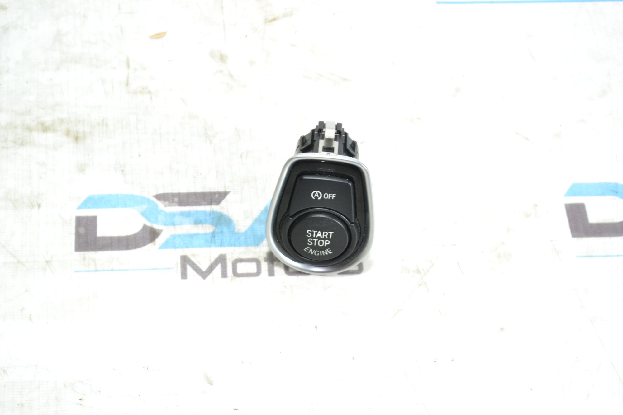 https://ycs.partsauto.market/partsauto-images/thmbs/userImages/b7628e092085f1f91467af1afb6e7630/part/a0ee059a-a1e1-4f85-9d76-052546f30e38_1781594648166.jpg