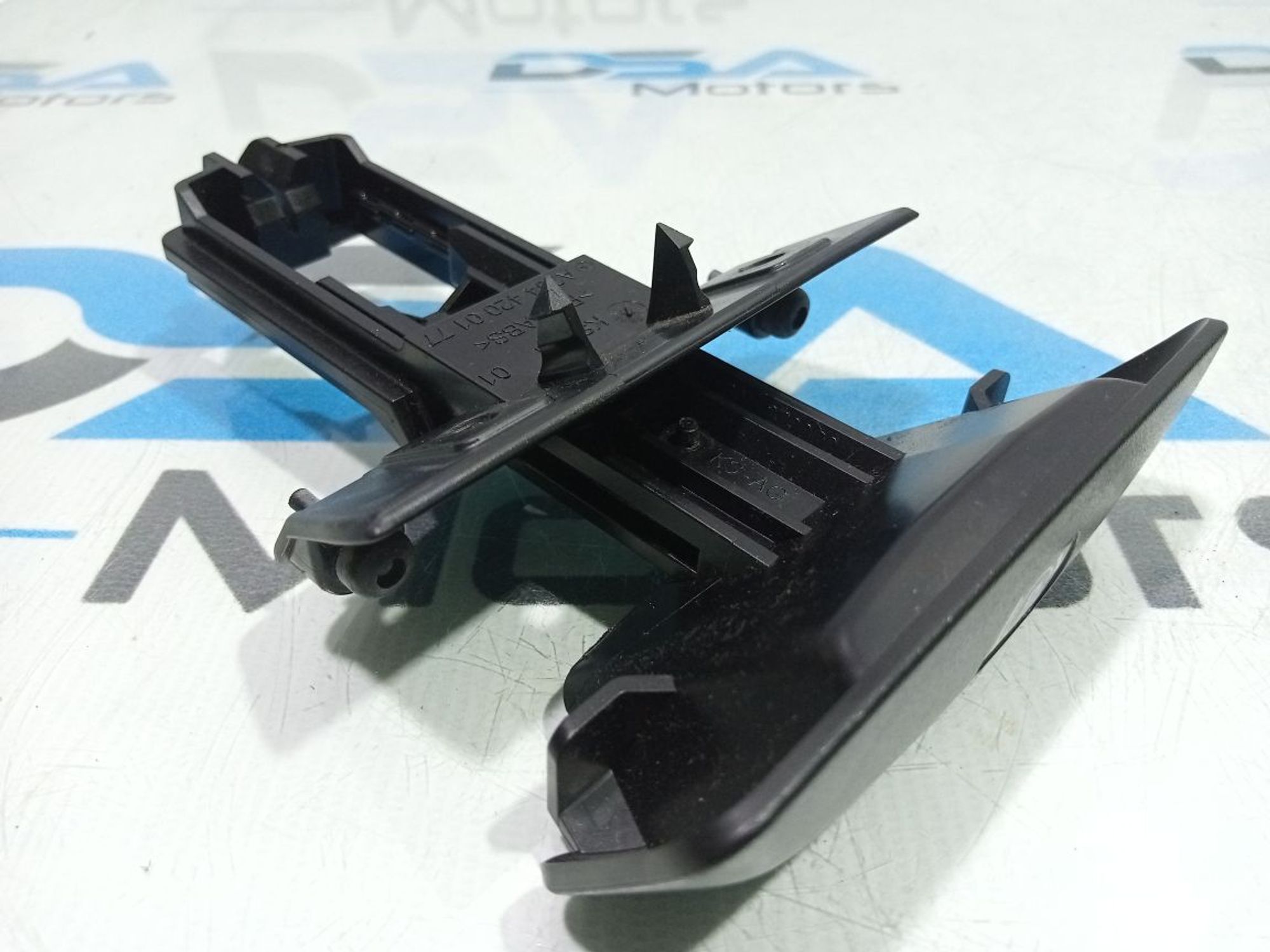 https://ycs.partsauto.market/partsauto-images/thmbs/userImages/b7628e092085f1f91467af1afb6e7630/part/a14c9691-a20f-42eb-94d0-858dd5dc9957_1748162631298.jpg