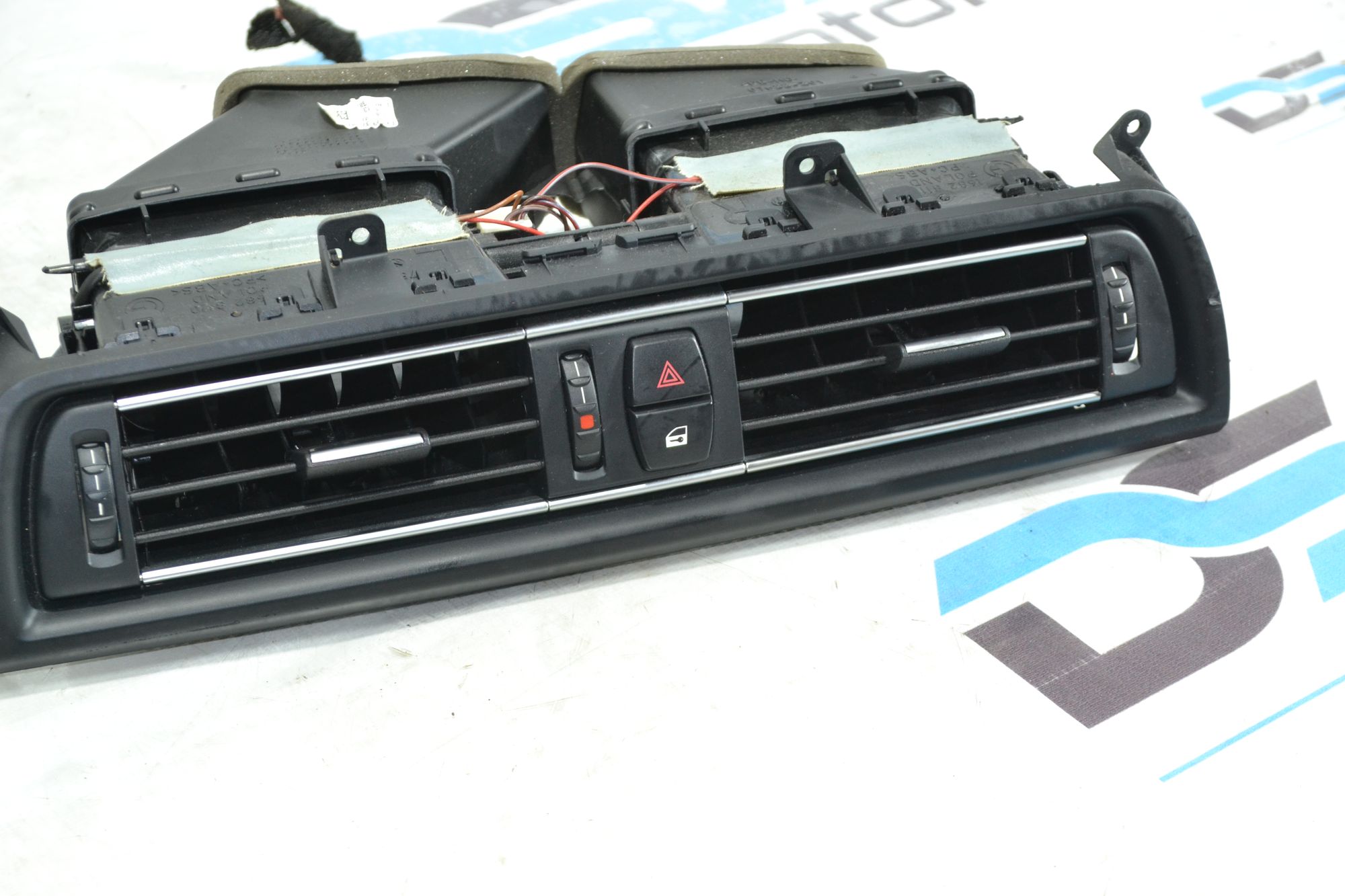 https://ycs.partsauto.market/partsauto-images/thmbs/userImages/b7628e092085f1f91467af1afb6e7630/part/a17032e7-9d4d-4dcc-9d7f-adf4b61842bc_1780983508967.jpg