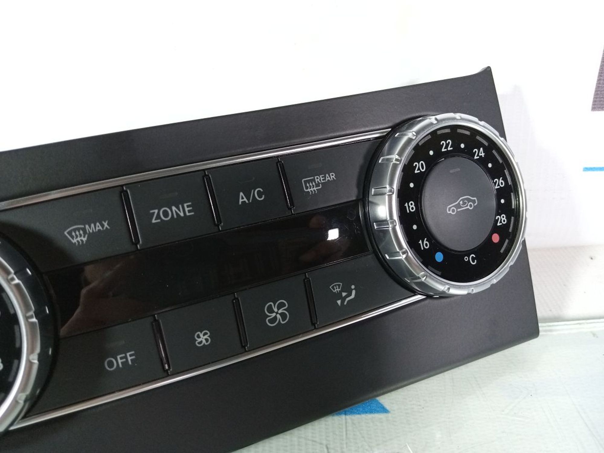 https://ycs.partsauto.market/partsauto-images/thmbs/userImages/b7628e092085f1f91467af1afb6e7630/part/a21b6170-e333-4fe1-abe4-a7047ae20b97_1744142845442.jpg