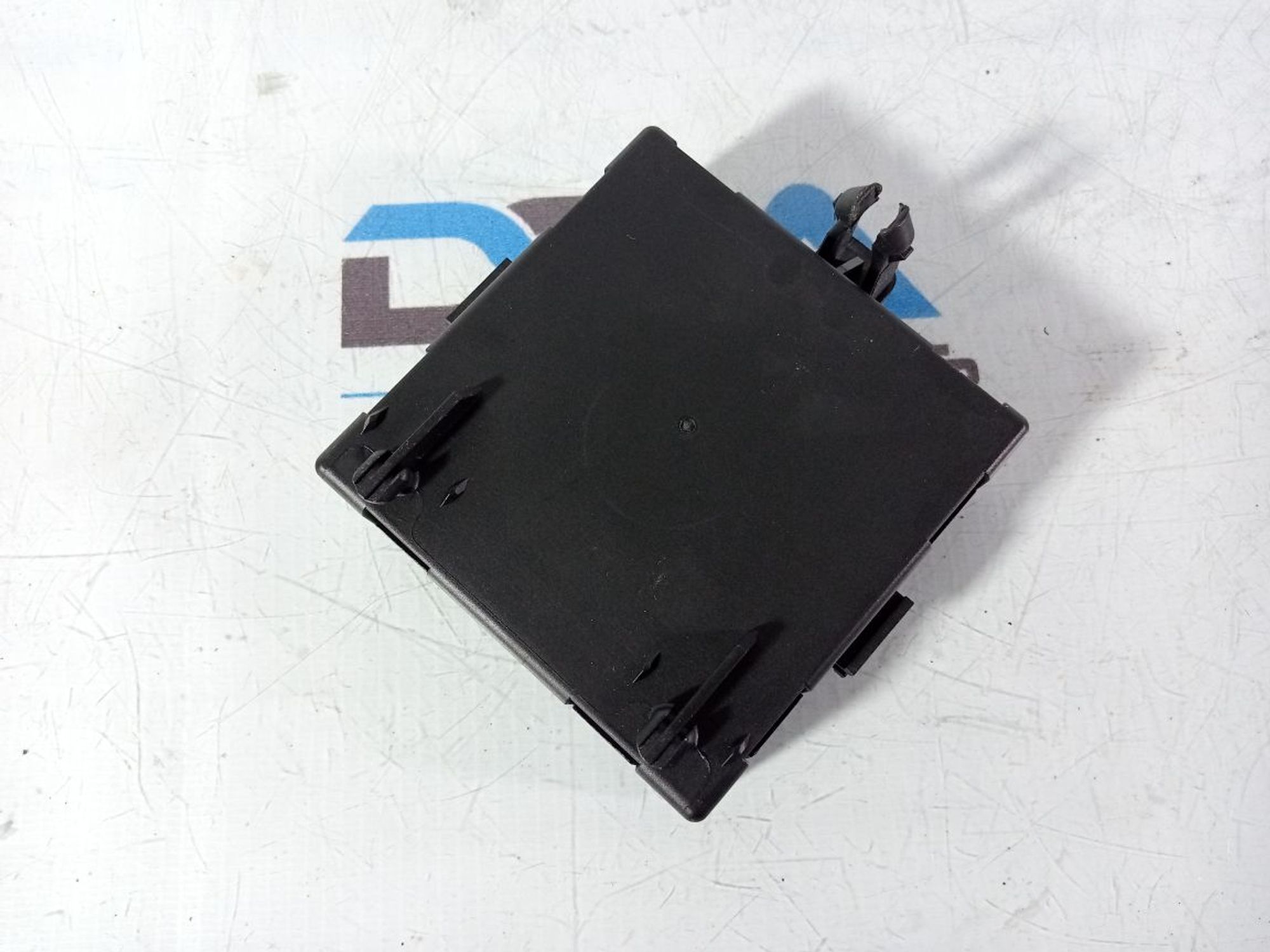 https://ycs.partsauto.market/partsauto-images/thmbs/userImages/b7628e092085f1f91467af1afb6e7630/part/a252a7ad-a909-4eba-b749-3d205f835c91_1736857954055.jpg