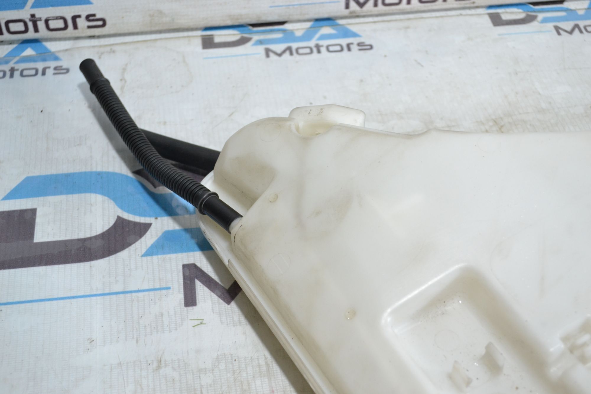 https://ycs.partsauto.market/partsauto-images/thmbs/userImages/b7628e092085f1f91467af1afb6e7630/part/a261d4a3-15e6-412a-a4f5-9be3a4564167_1784100643272.jpg