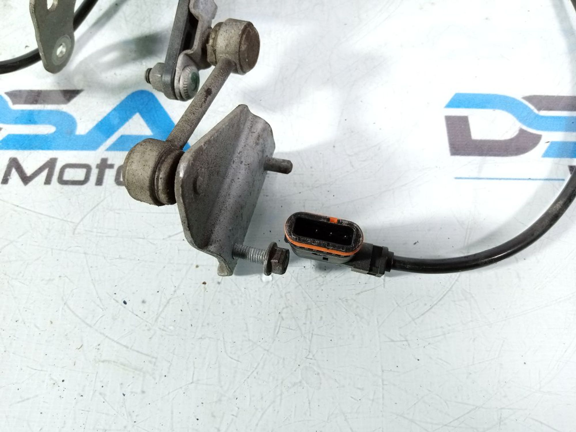 https://ycs.partsauto.market/partsauto-images/thmbs/userImages/b7628e092085f1f91467af1afb6e7630/part/a29a8932-1353-4a8a-8b41-084fb8008f1d_1737191030036.jpg