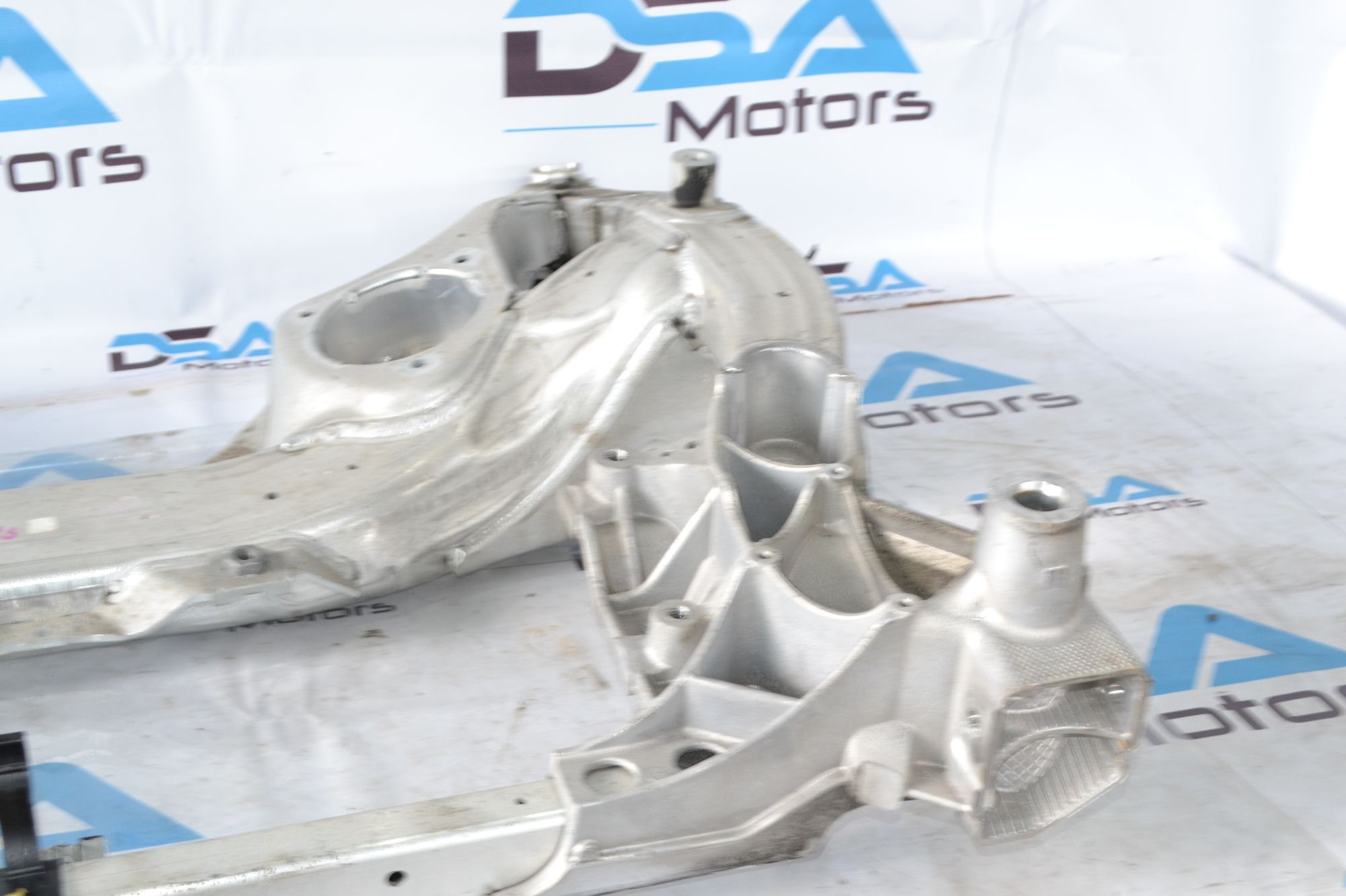 https://ycs.partsauto.market/partsauto-images/thmbs/userImages/b7628e092085f1f91467af1afb6e7630/part/a2b15b94-4698-407a-8d0a-4280c0af227c_1781617225100.jpg