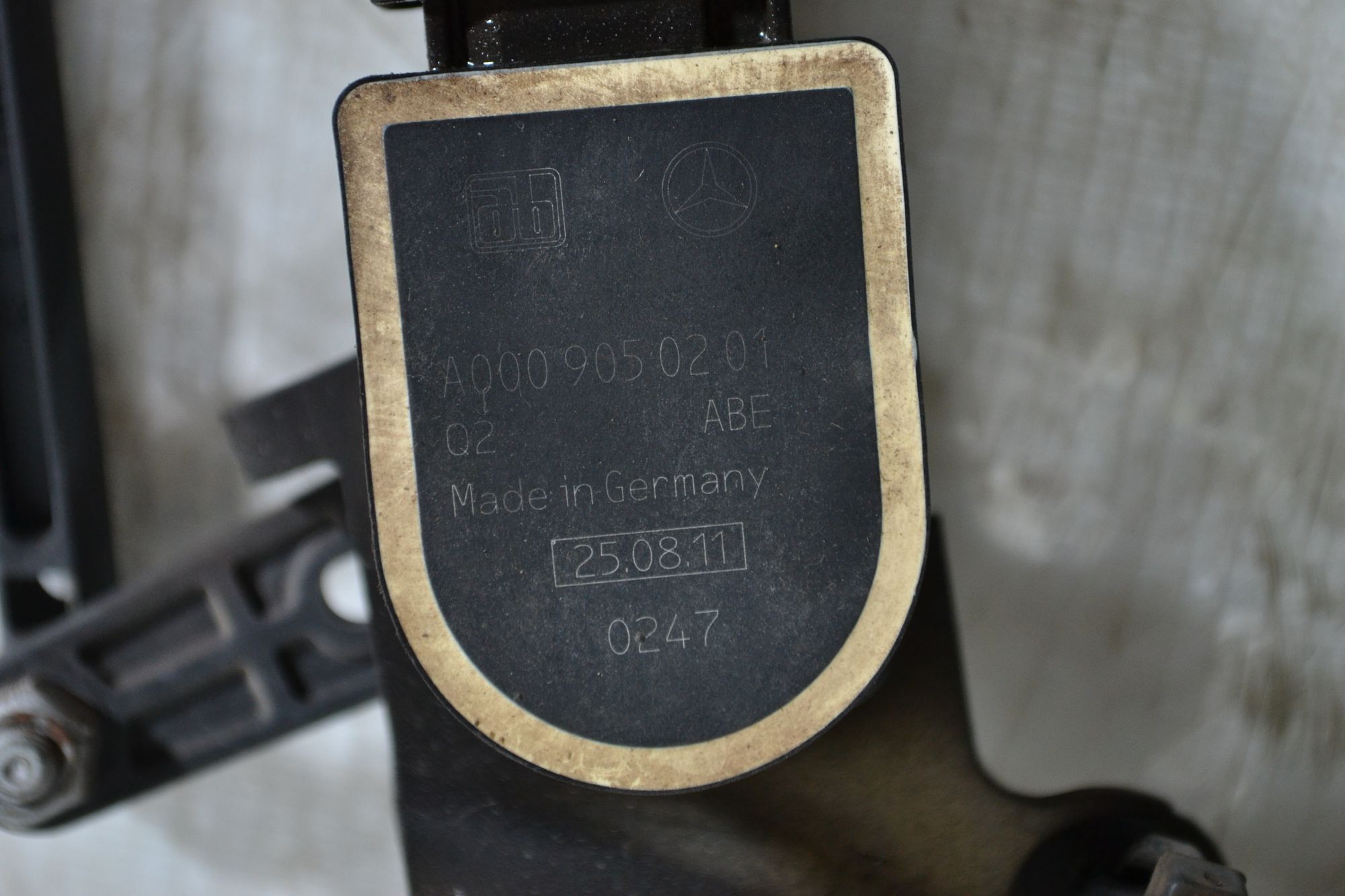 https://ycs.partsauto.market/partsauto-images/thmbs/userImages/b7628e092085f1f91467af1afb6e7630/part/a2d16766-0d37-48fb-8299-c27683a8df27_1785738370549.jpg