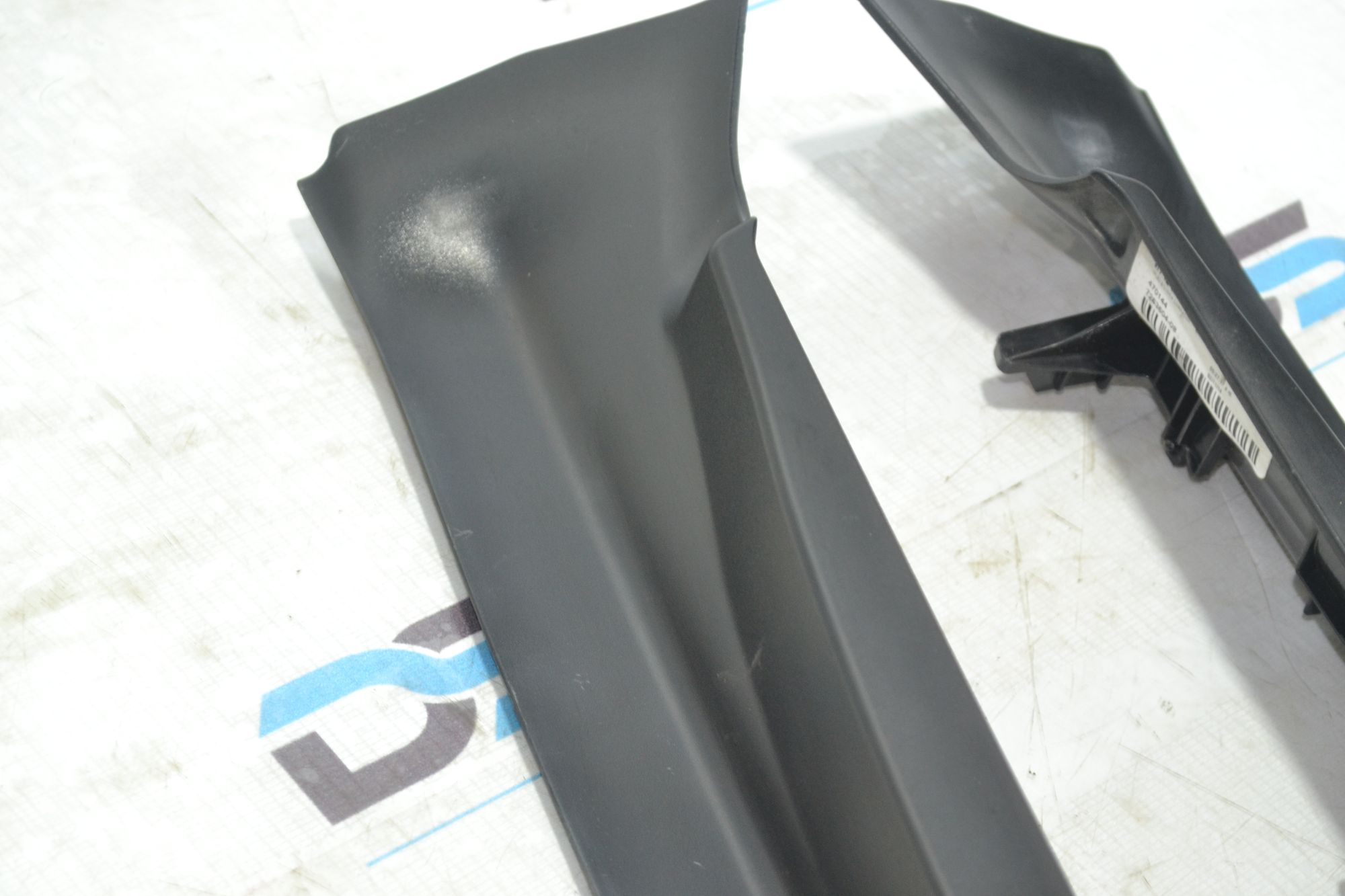 https://ycs.partsauto.market/partsauto-images/thmbs/userImages/b7628e092085f1f91467af1afb6e7630/part/a4445f0b-72f6-4efe-8336-8ff23a4960b4_1781162321103.jpg