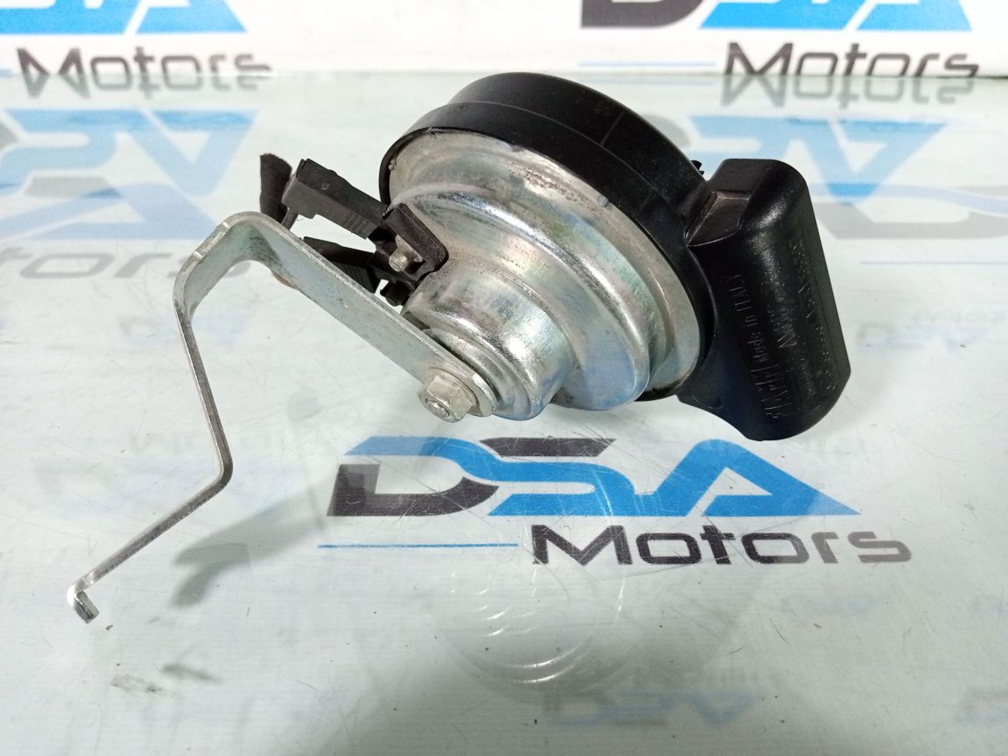 https://ycs.partsauto.market/partsauto-images/thmbs/userImages/b7628e092085f1f91467af1afb6e7630/part/a497627b-76cf-47f9-afaa-2ba63e37c45a_1730390201008.jpg