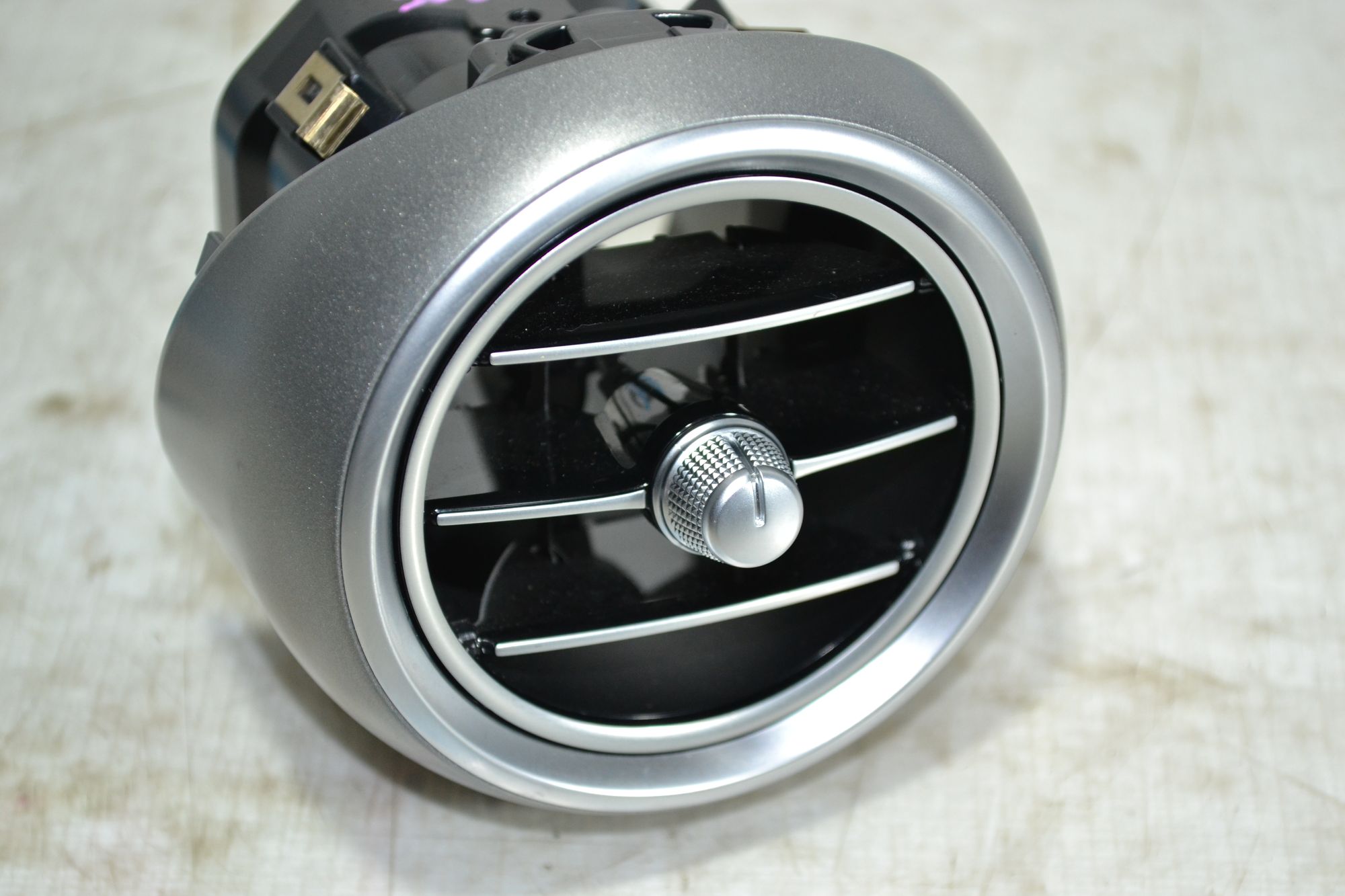 https://ycs.partsauto.market/partsauto-images/thmbs/userImages/b7628e092085f1f91467af1afb6e7630/part/a4a987d7-6989-450b-a8ae-dd7f91ca3e26_1784035135819.jpg